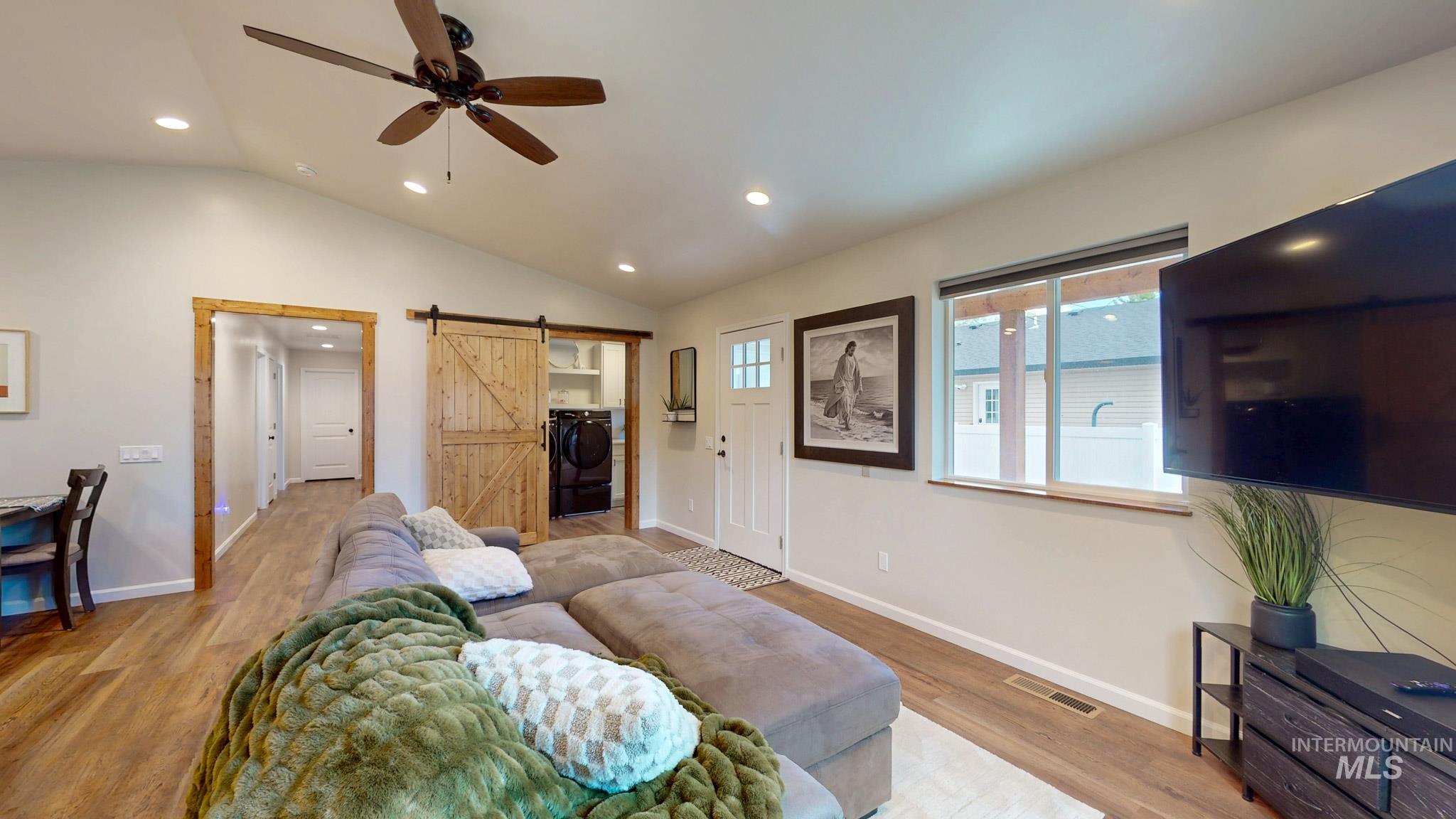1017 Colorado Street, Gooding, Idaho 83330, 3 Bedrooms, 2 Bathrooms, Residential For Sale, Price $290,000, 98992830