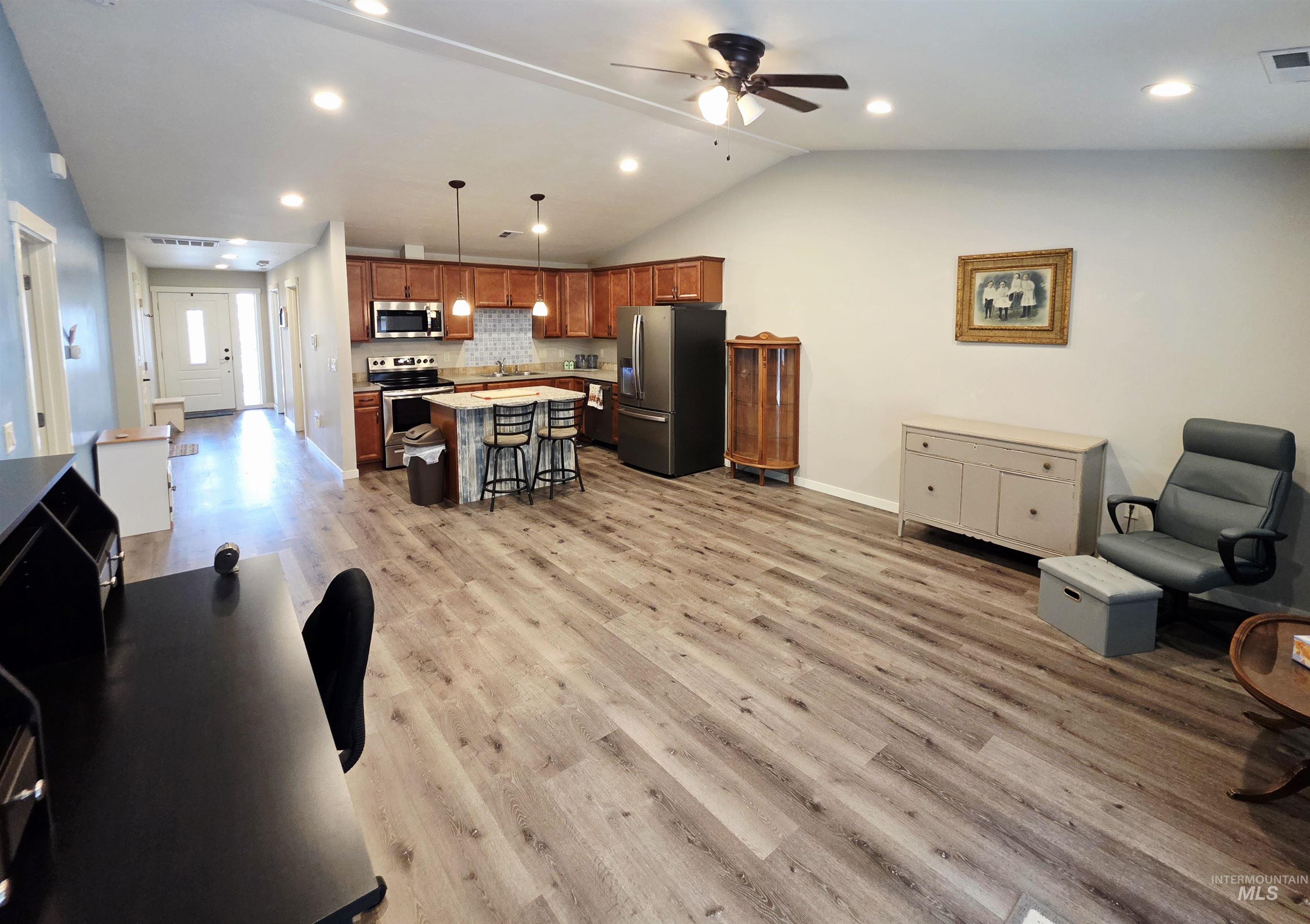 3438 5th St, Lewiston, Idaho 83501, 2 Bedrooms, 2 Bathrooms, Residential For Sale, Price $297,000, 98992832