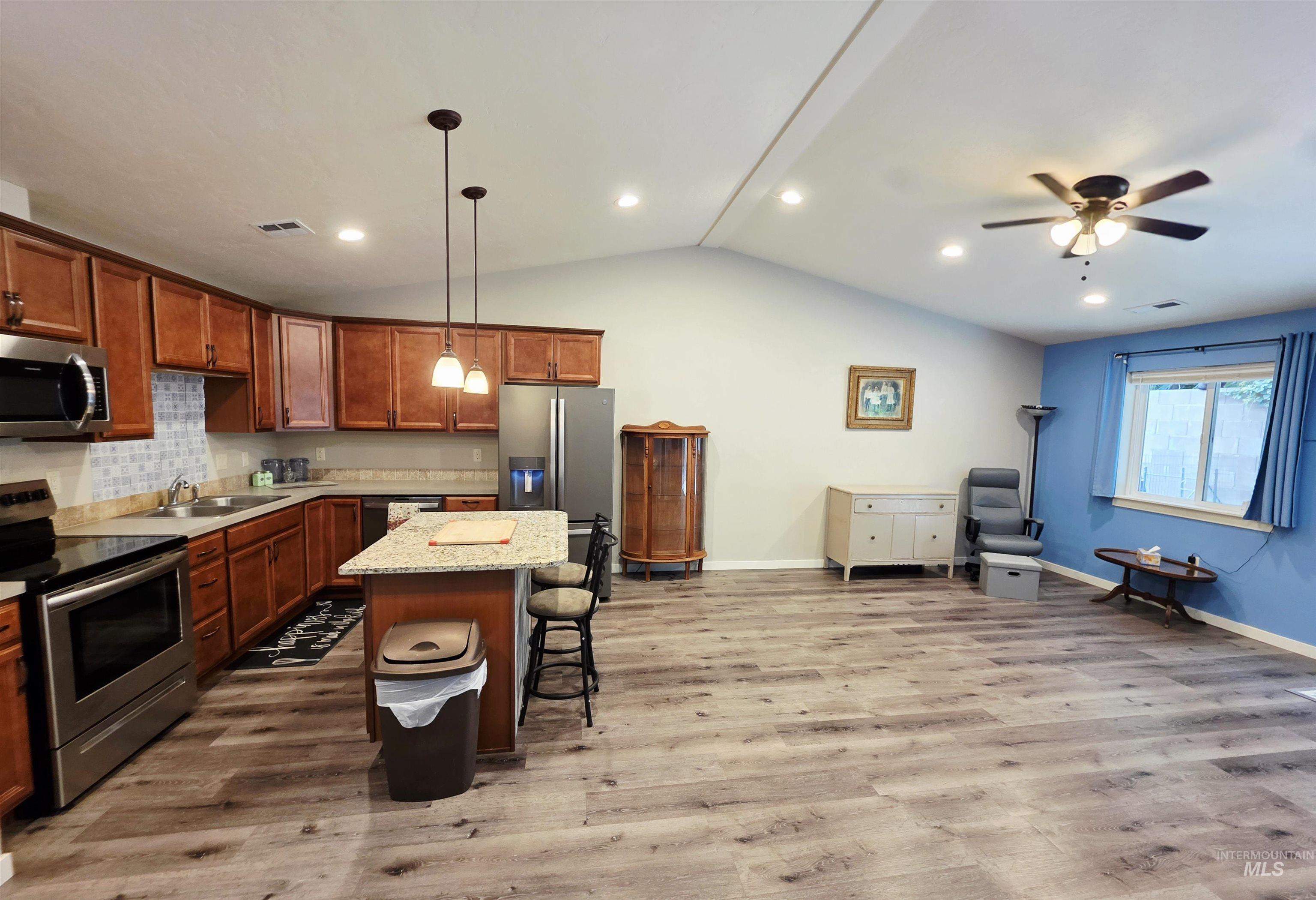 3438 5th St, Lewiston, Idaho 83501, 2 Bedrooms, 2 Bathrooms, Residential For Sale, Price $297,000, 98992832