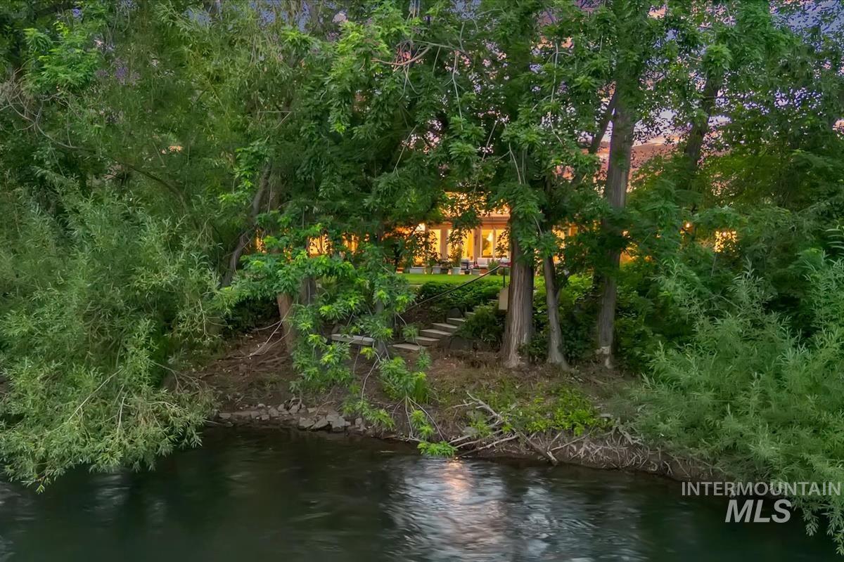 3430 N Plantation River Dr, Garden City, Idaho 83703, 3 Bedrooms, 3 Bathrooms, Residential For Sale, Price $1,230,000,MLS 98992835