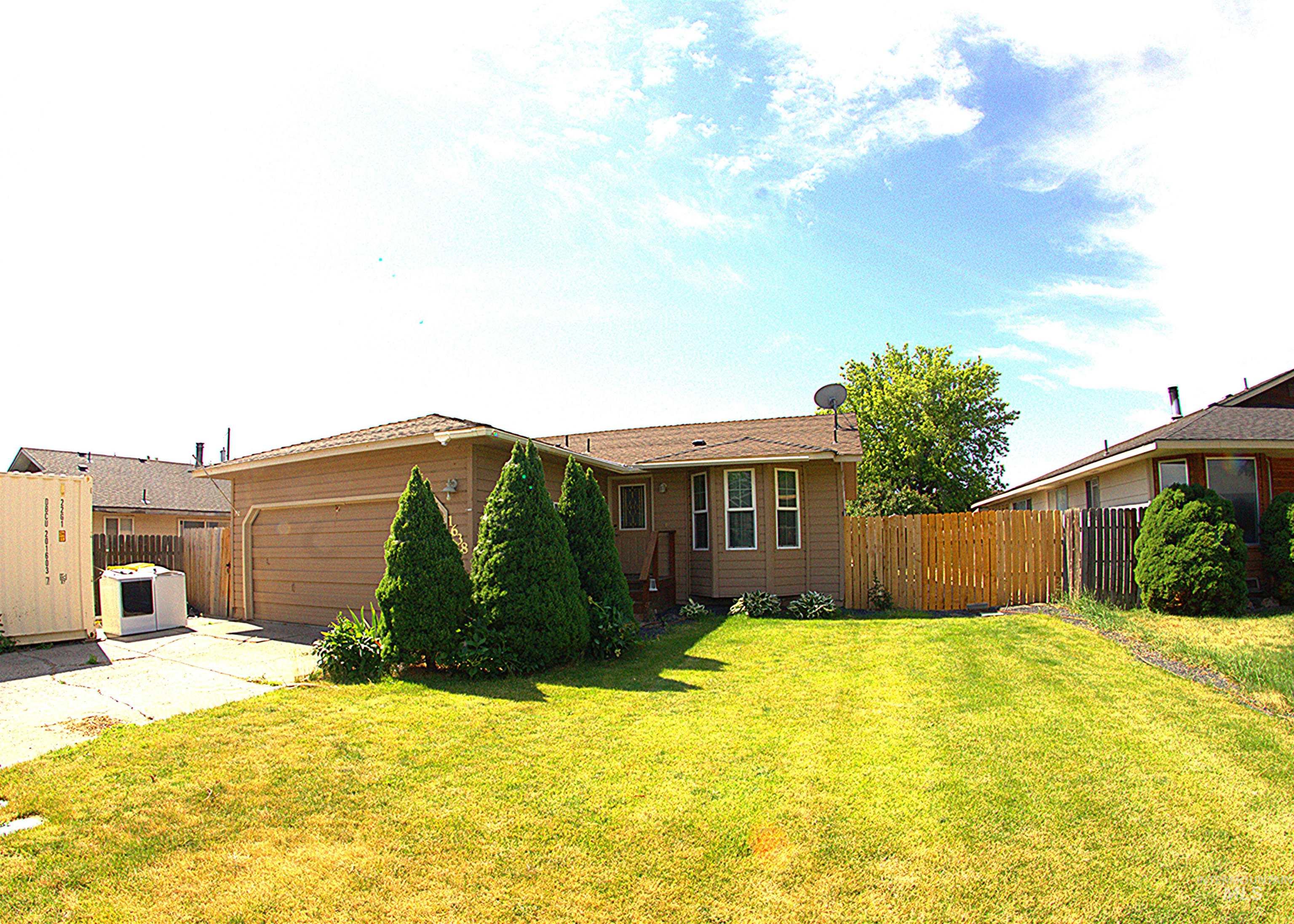 1638 SW 1st PL, Ontario, Oregon 97914, 4 Bedrooms, 2 Bathrooms, Residential For Sale, Price $315,000,MLS 98992839