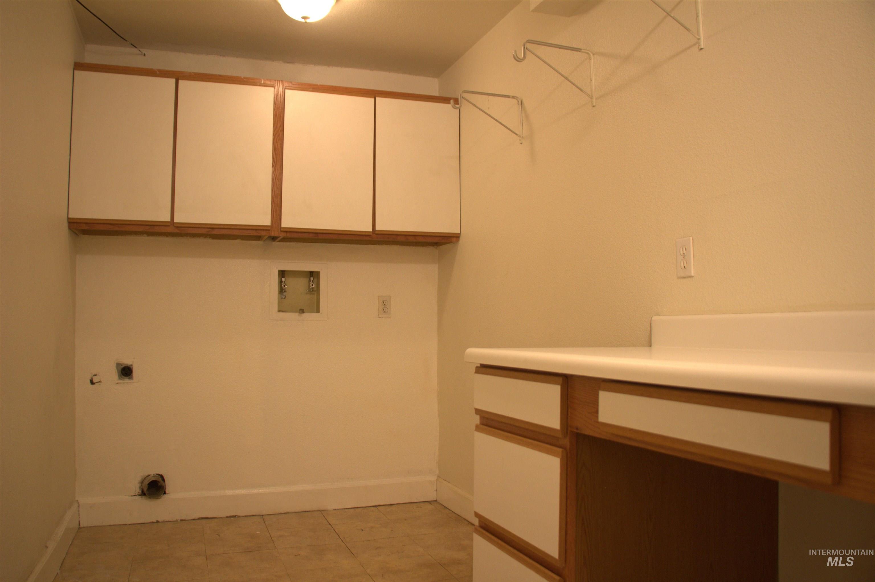 1638 SW 1st PL, Ontario, Oregon 97914, 4 Bedrooms, 2 Bathrooms, Residential For Sale, Price $315,000,MLS 98992839
