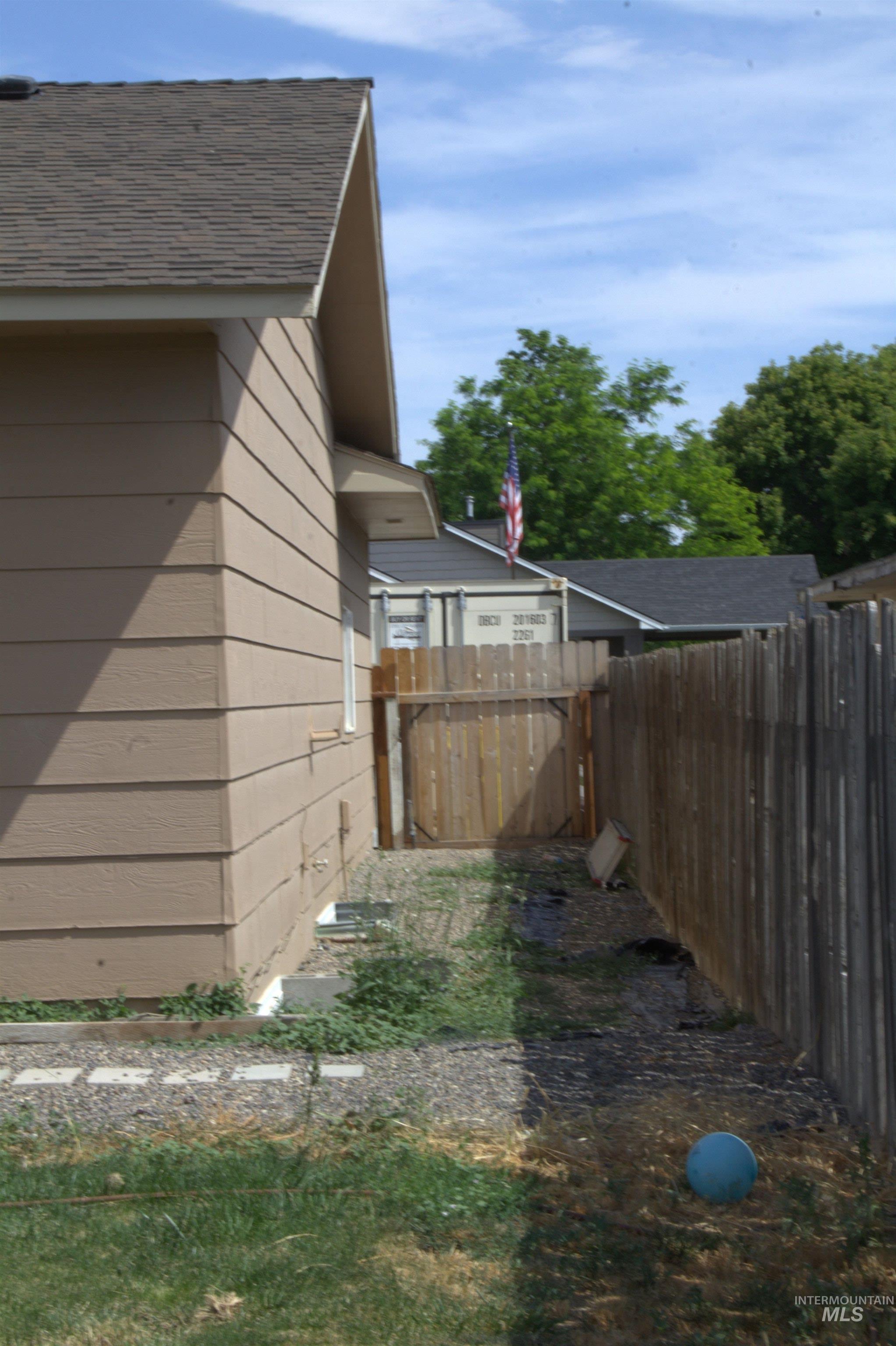 1638 SW 1st PL, Ontario, Oregon 97914, 4 Bedrooms, 2 Bathrooms, Residential For Sale, Price $315,000,MLS 98992839