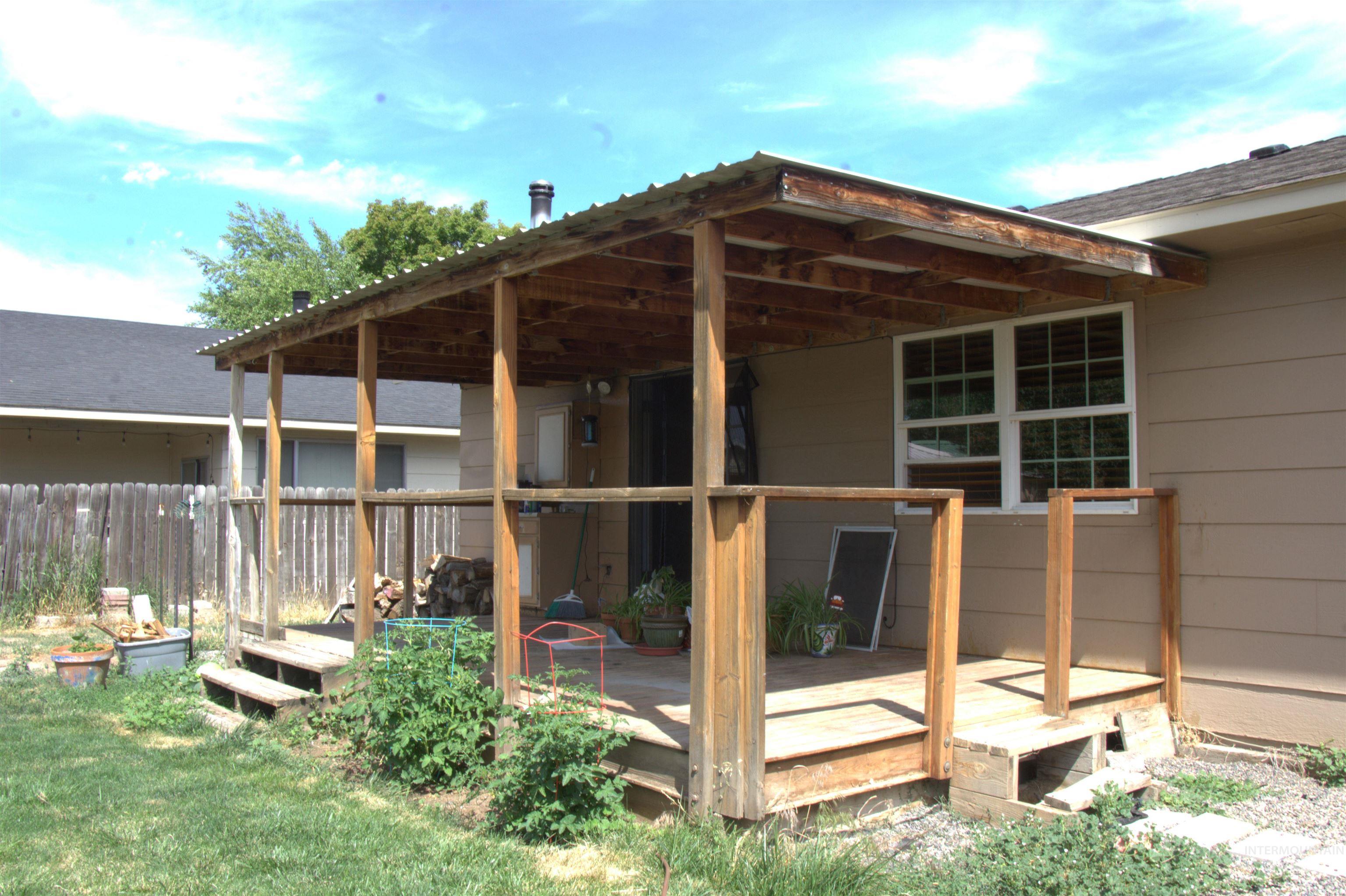1638 SW 1st PL, Ontario, Oregon 97914, 4 Bedrooms, 2 Bathrooms, Residential For Sale, Price $315,000,MLS 98992839