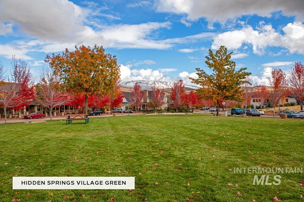 5707 W Hidden Springs Dr, Boise, Idaho 83714, 4 Bedrooms, 3.5 Bathrooms, Residential For Sale, Price $679,900,MLS 98992841