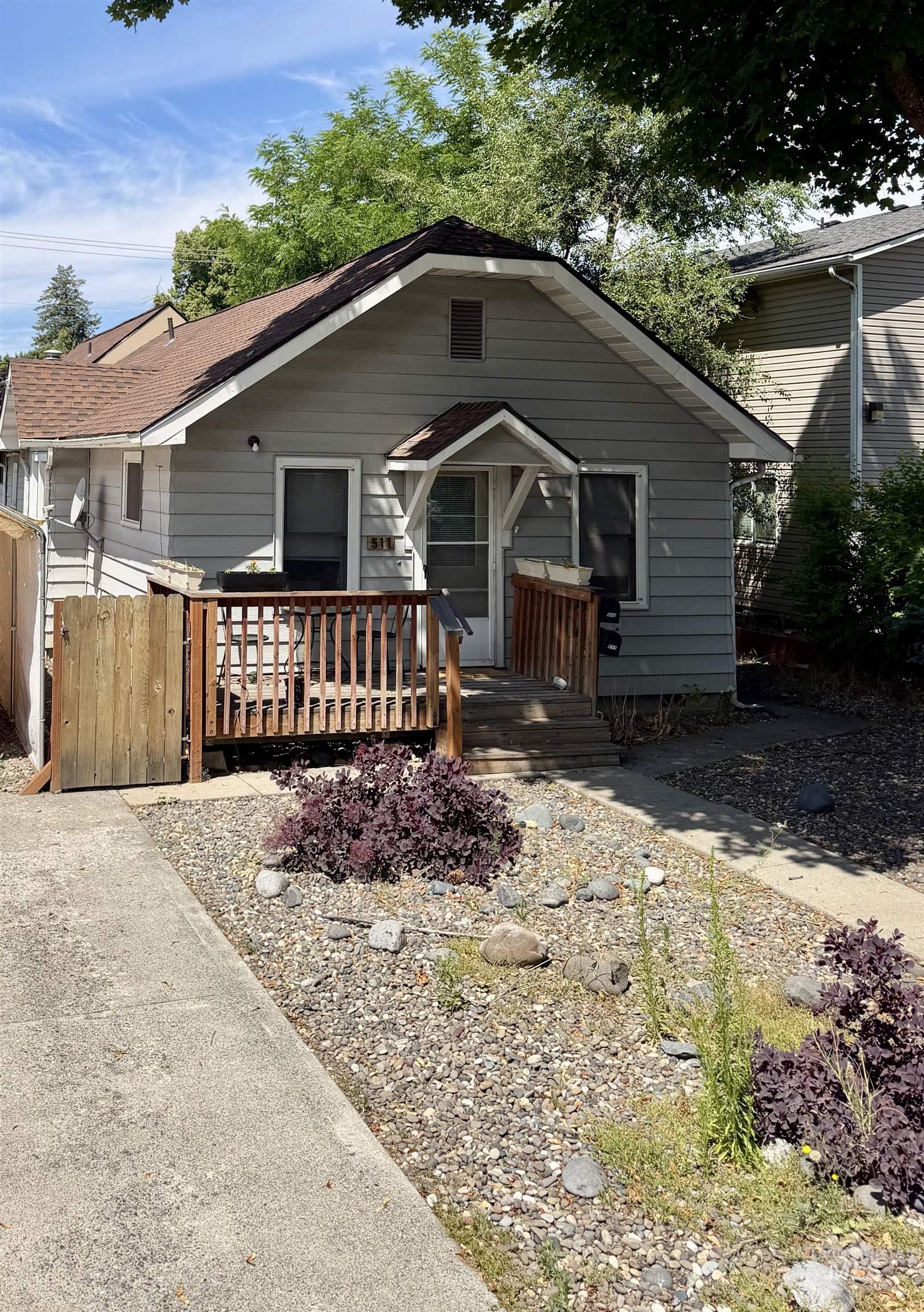 509/511 Jefferson, Moscow, Idaho 83843, 1 Bedroom, 1 Bathroom, Residential Income For Sale, Price $369,000,MLS 98992857