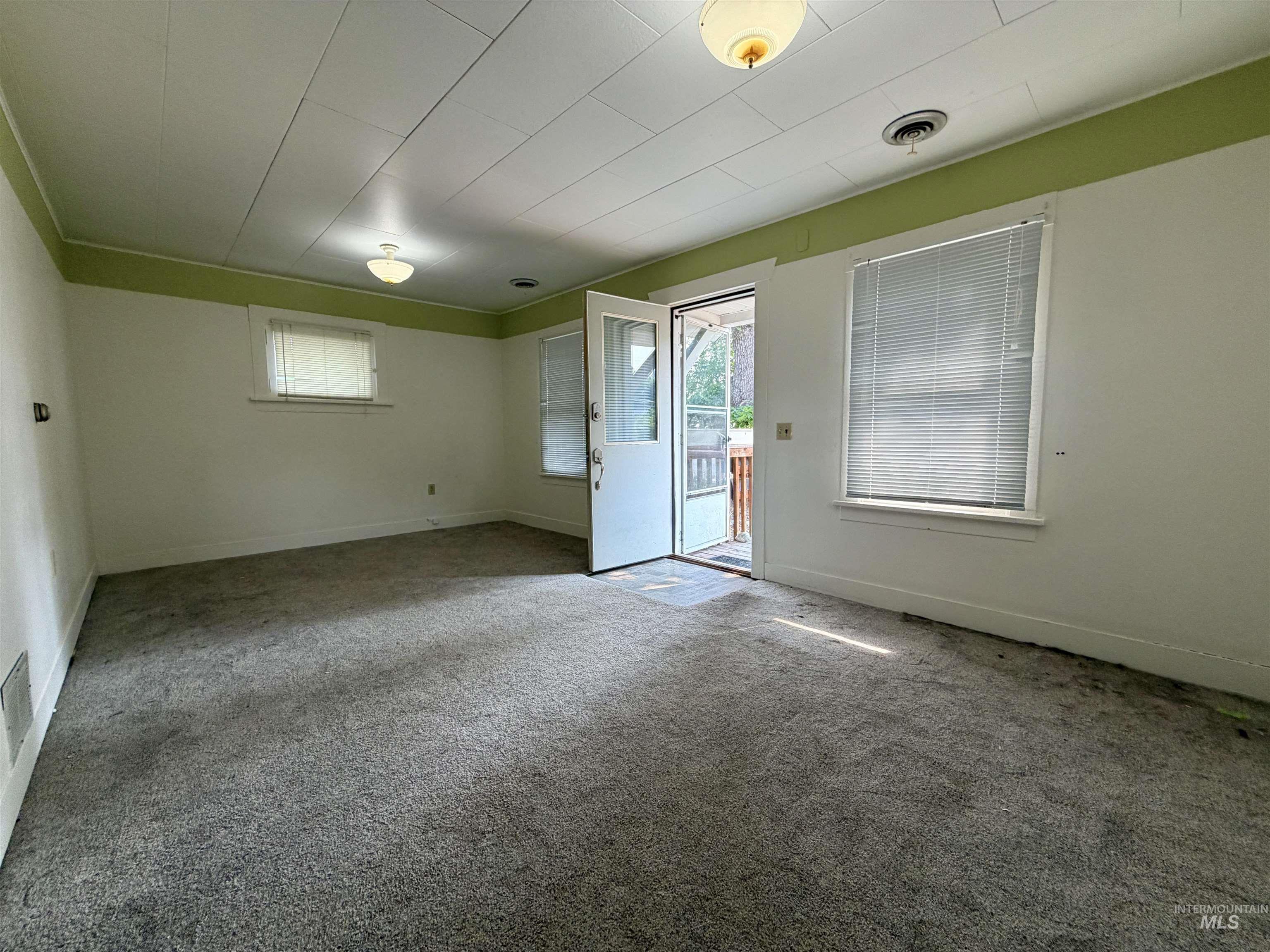 509/511 Jefferson, Moscow, Idaho 83843, 1 Bedroom, 1 Bathroom, Residential Income For Sale, Price $369,000,MLS 98992857