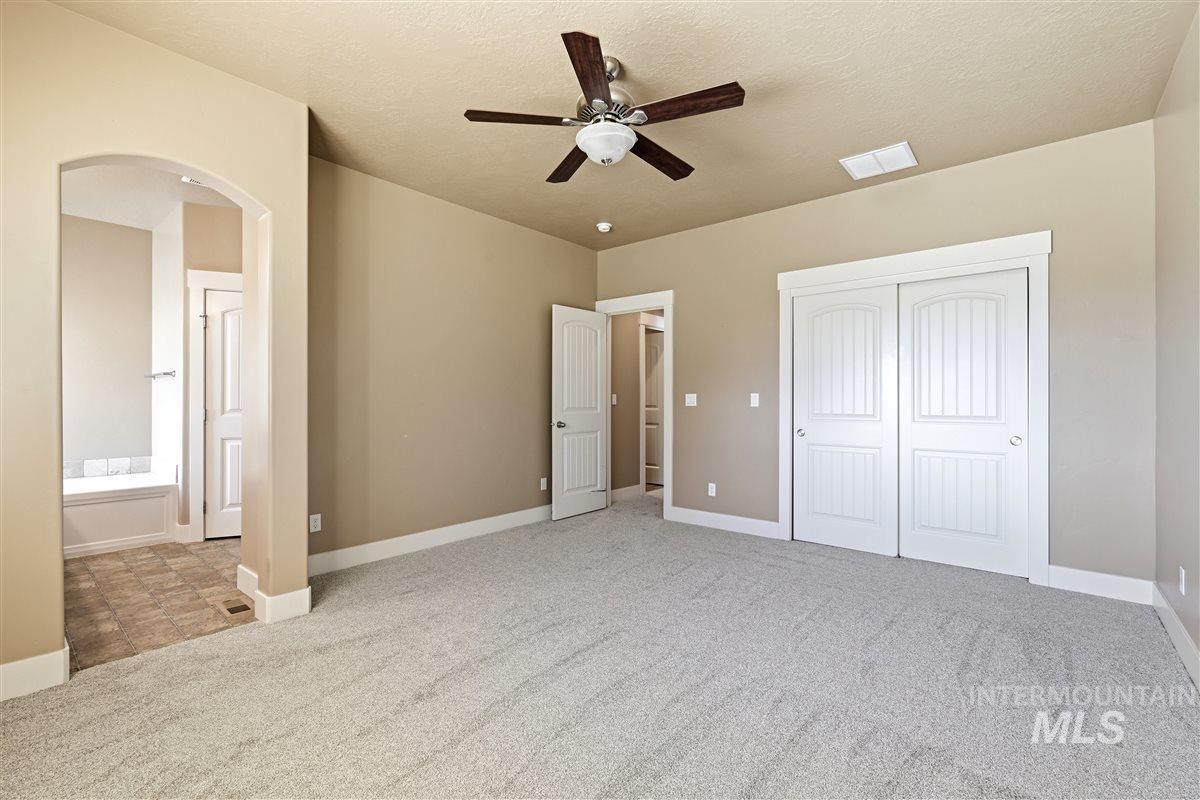 12876 S Salorgne Way, Nampa, Idaho 83686, 3 Bedrooms, 2 Bathrooms, Residential For Sale, Price $499,900,MLS 98992867
