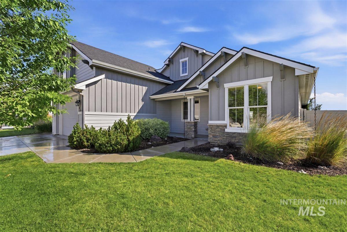 12876 S Salorgne Way, Nampa, Idaho 83686, 3 Bedrooms, 2 Bathrooms, Residential For Sale, Price $499,900,MLS 98992867
