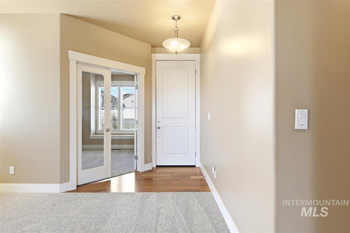 12876 S Salorgne Way, Nampa, Idaho 83686, 3 Bedrooms, 2 Bathrooms, Residential For Sale, Price $499,900,MLS 98992867