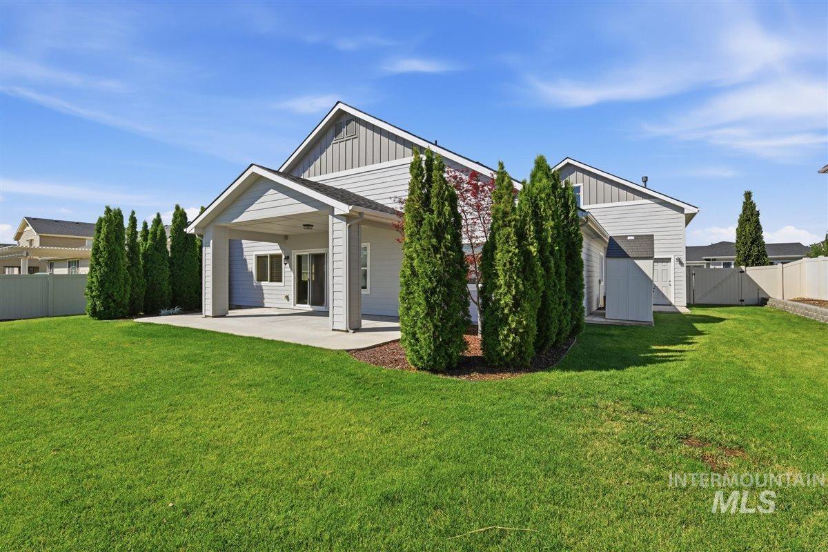 12876 S Salorgne Way, Nampa, Idaho 83686, 3 Bedrooms, 2 Bathrooms, Residential For Sale, Price $499,900,MLS 98992867