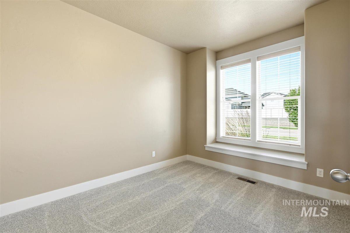 12876 S Salorgne Way, Nampa, Idaho 83686, 3 Bedrooms, 2 Bathrooms, Residential For Sale, Price $499,900,MLS 98992867