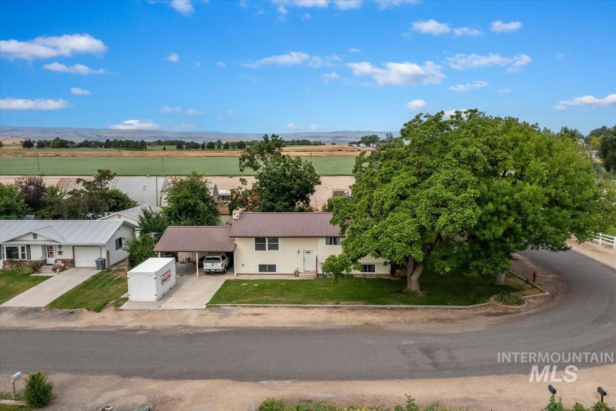 302 River view Dr, Marsing, Idaho 83639, 4 Bedrooms, 2 Bathrooms, Residential For Sale, Price $449,900, 98992882
