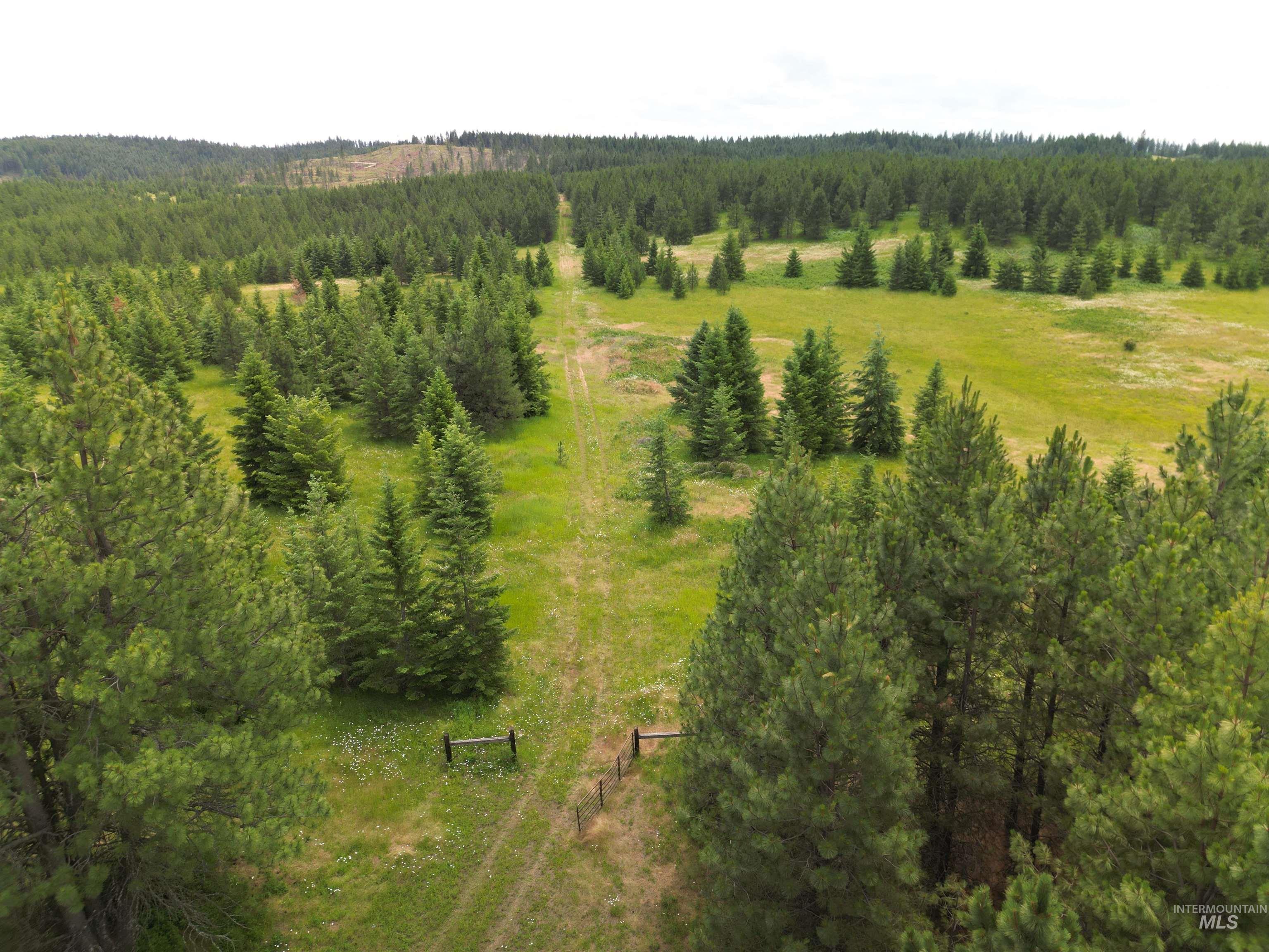 000 Middle Rd, Lenore, Idaho 83541, Land For Sale, Price $600,000,MLS 98992891