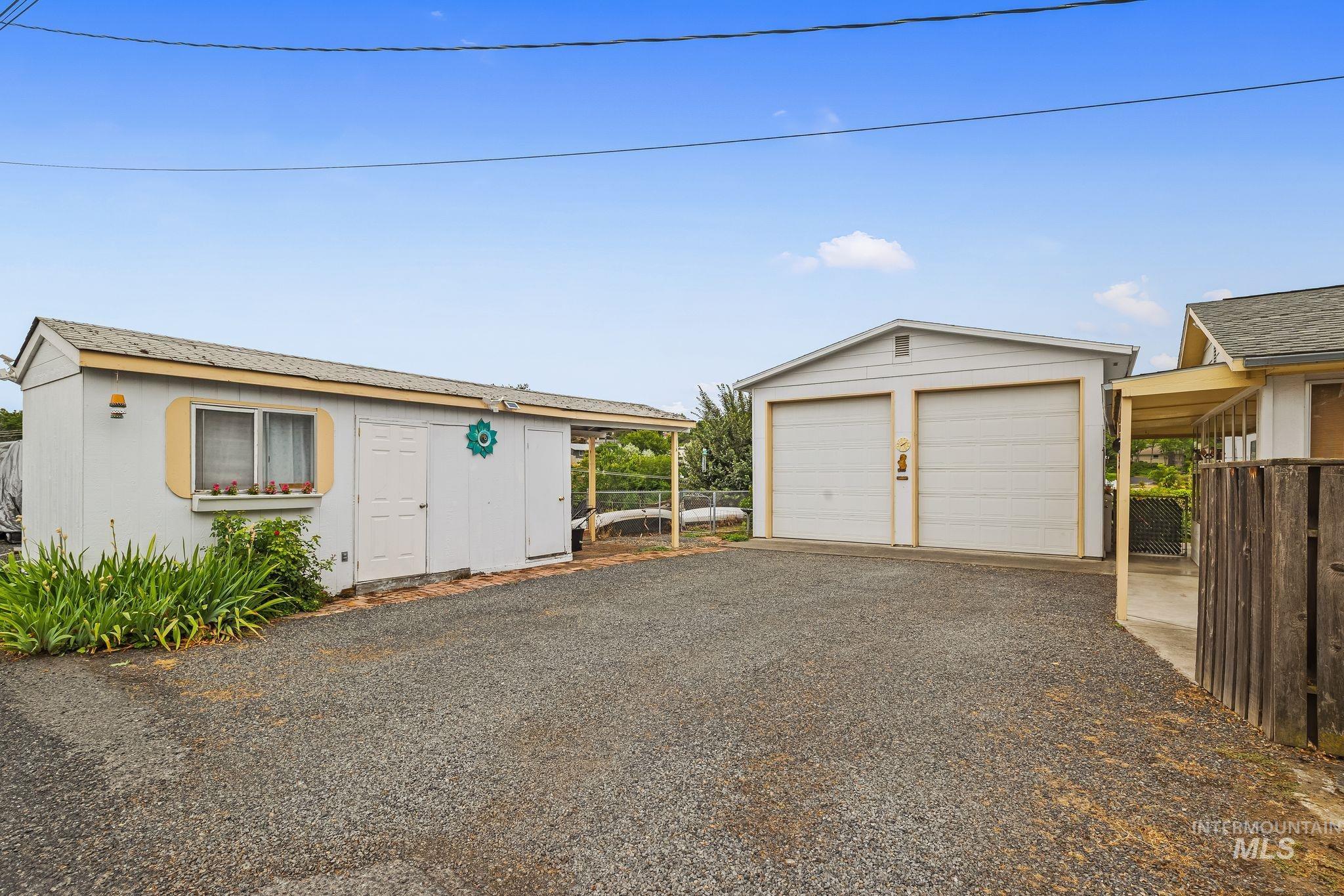 1721 3rd Street, Lewiston, Idaho 83501, 2 Bedrooms, 1 Bathroom, Residential For Sale, Price $375,000,MLS 98992898