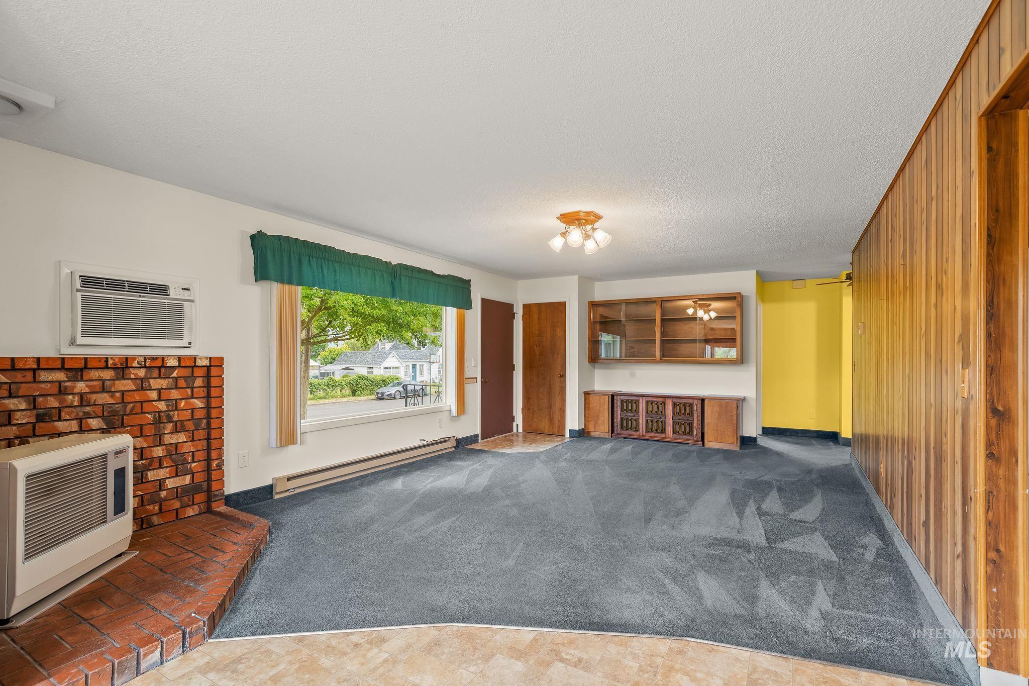 1721 3rd Street, Lewiston, Idaho 83501, 2 Bedrooms, 1 Bathroom, Residential For Sale, Price $375,000,MLS 98992898