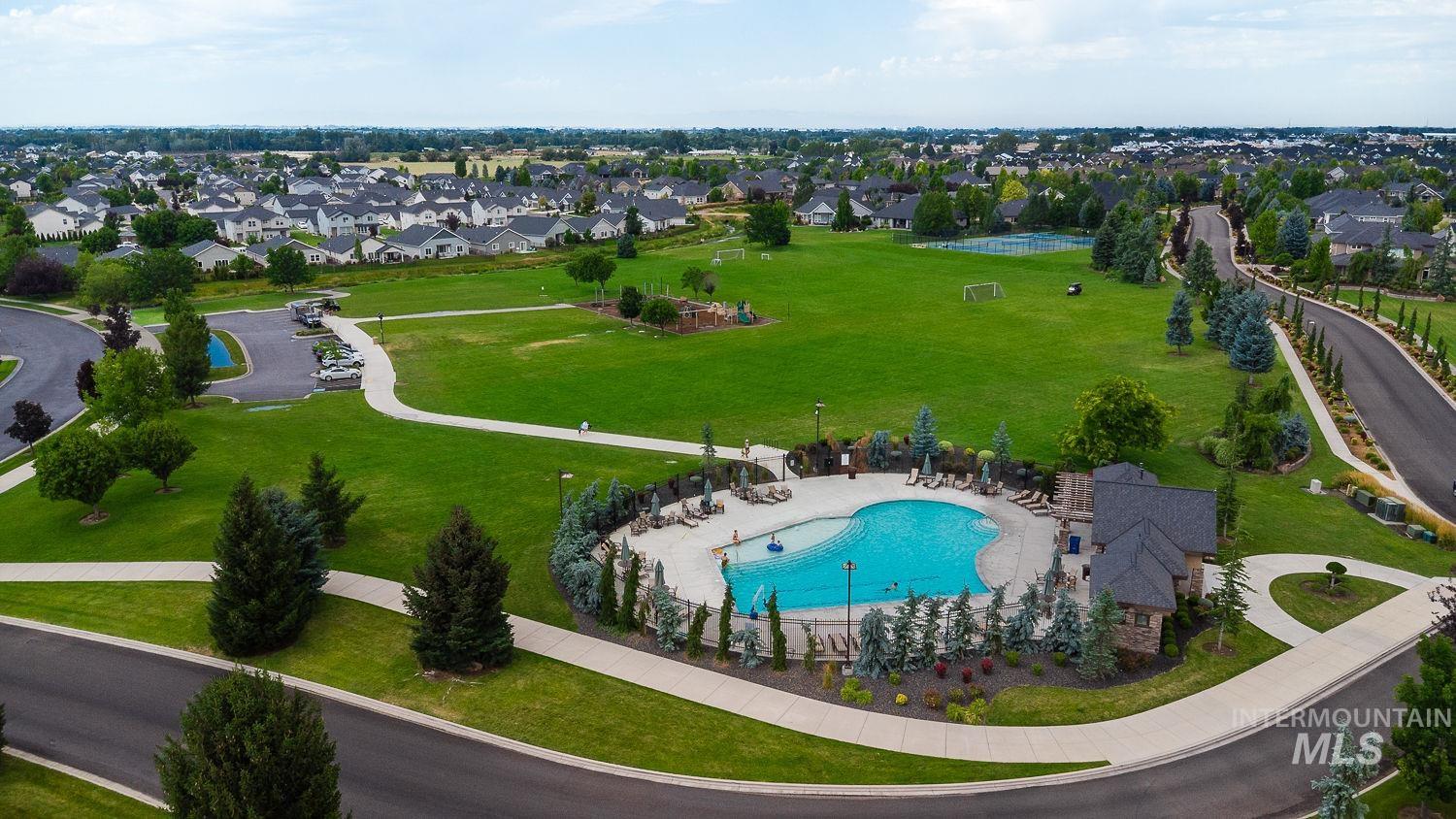 1023 N Chastain Ln, Eagle, Idaho 83616, 3 Bedrooms, 2 Bathrooms, Residential For Sale, Price $565,000, 98992901