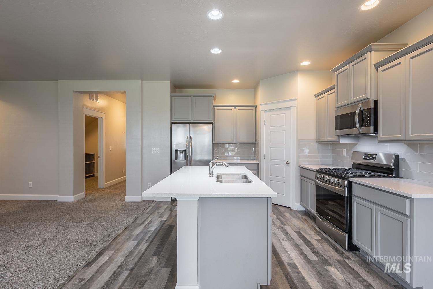 1023 N Chastain Ln, Eagle, Idaho 83616, 3 Bedrooms, 2 Bathrooms, Residential For Sale, Price $565,000, 98992901