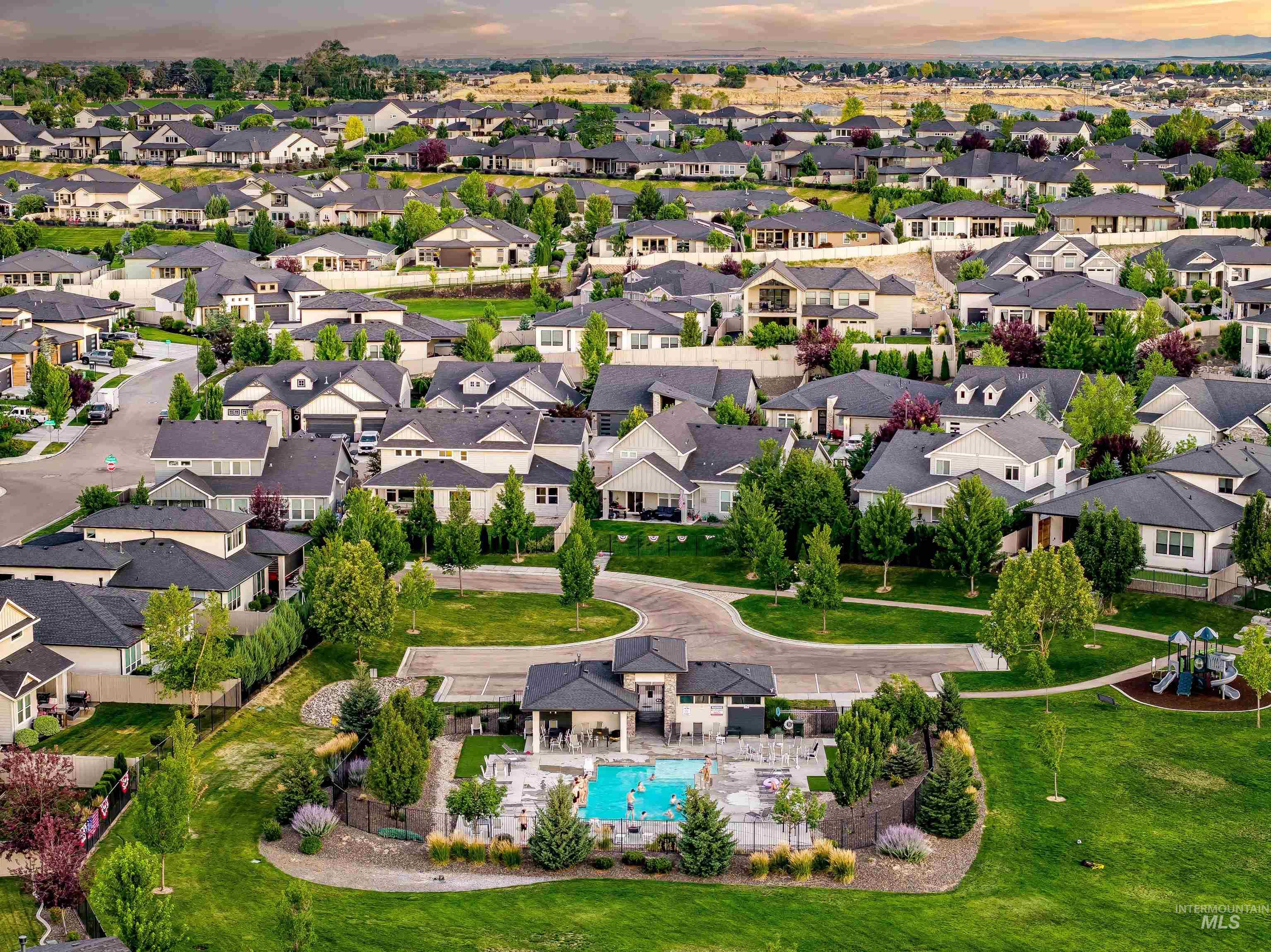 470 E Claymont Ct, Meridian, Idaho 83642, 4 Bedrooms, 2.5 Bathrooms, Residential For Sale, Price $779,999,MLS 98992903