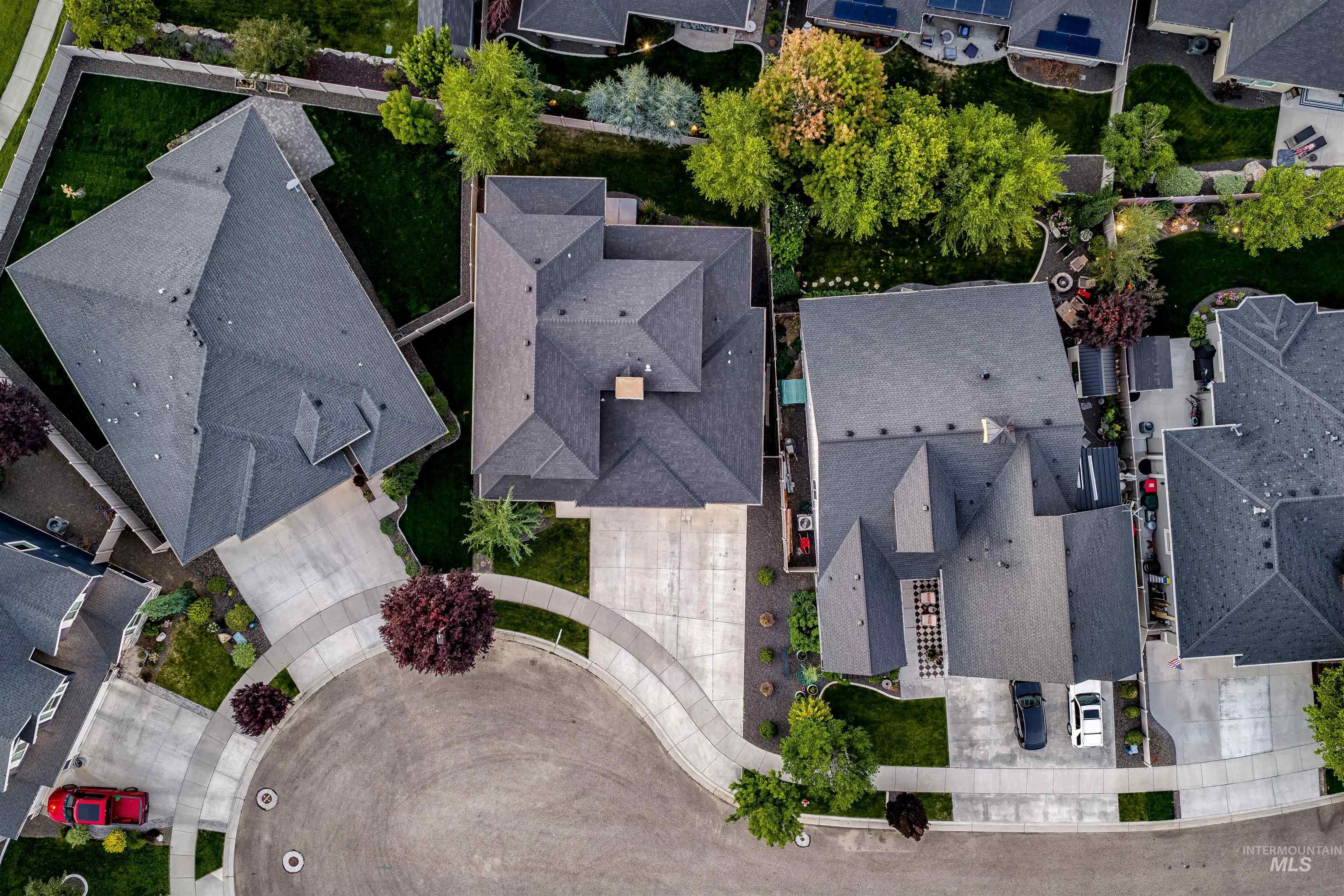 470 E Claymont Ct, Meridian, Idaho 83642, 4 Bedrooms, 2.5 Bathrooms, Residential For Sale, Price $779,999,MLS 98992903