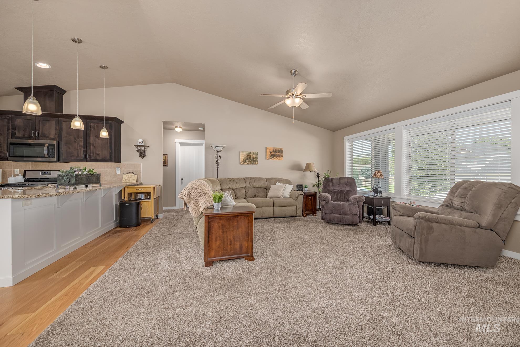 2310 Vista Ave, Payette, Idaho 83661, 3 Bedrooms, 2 Bathrooms, Residential For Sale, Price $375,000,MLS 98992934