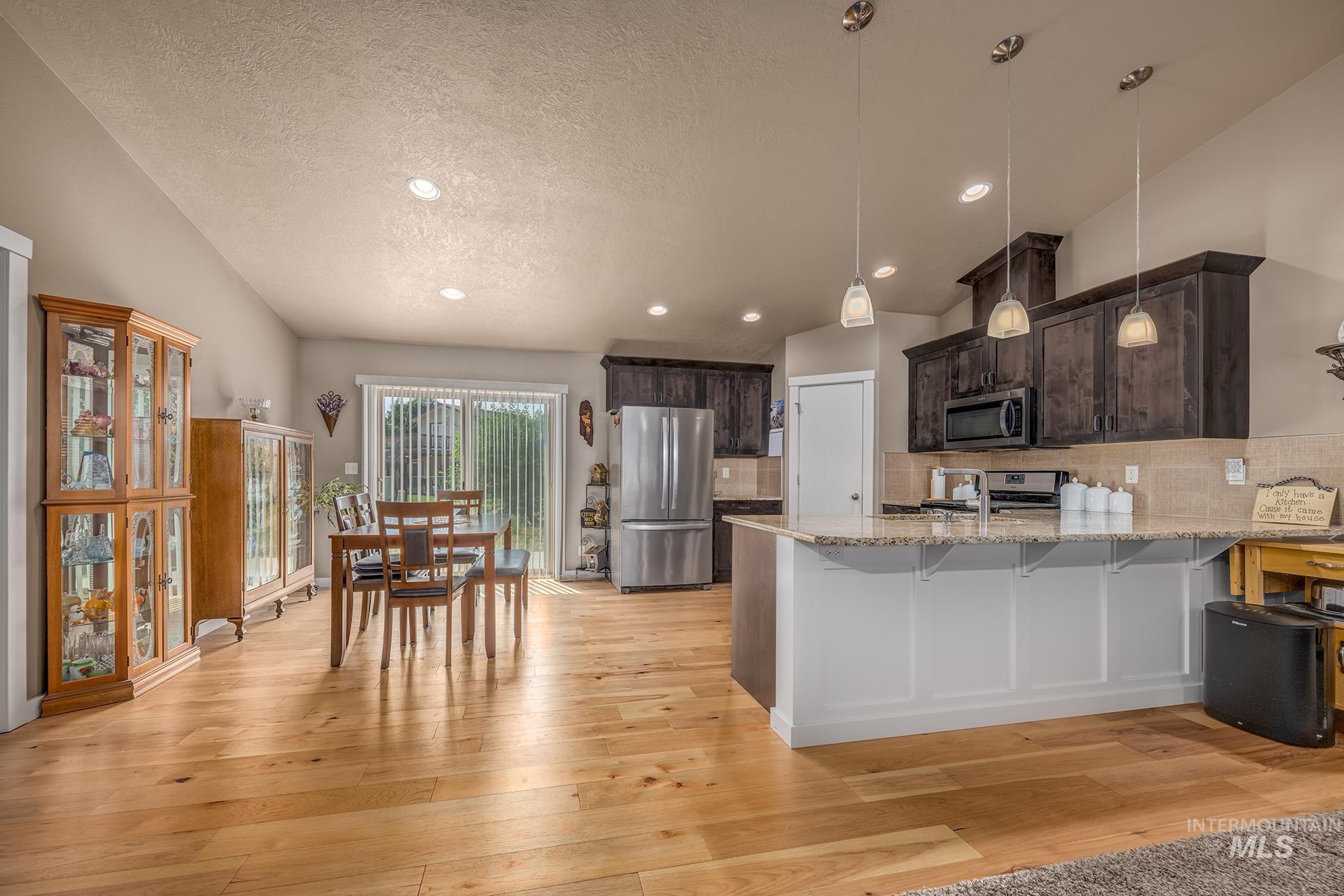 2310 Vista Ave, Payette, Idaho 83661, 3 Bedrooms, 2 Bathrooms, Residential For Sale, Price $375,000,MLS 98992934
