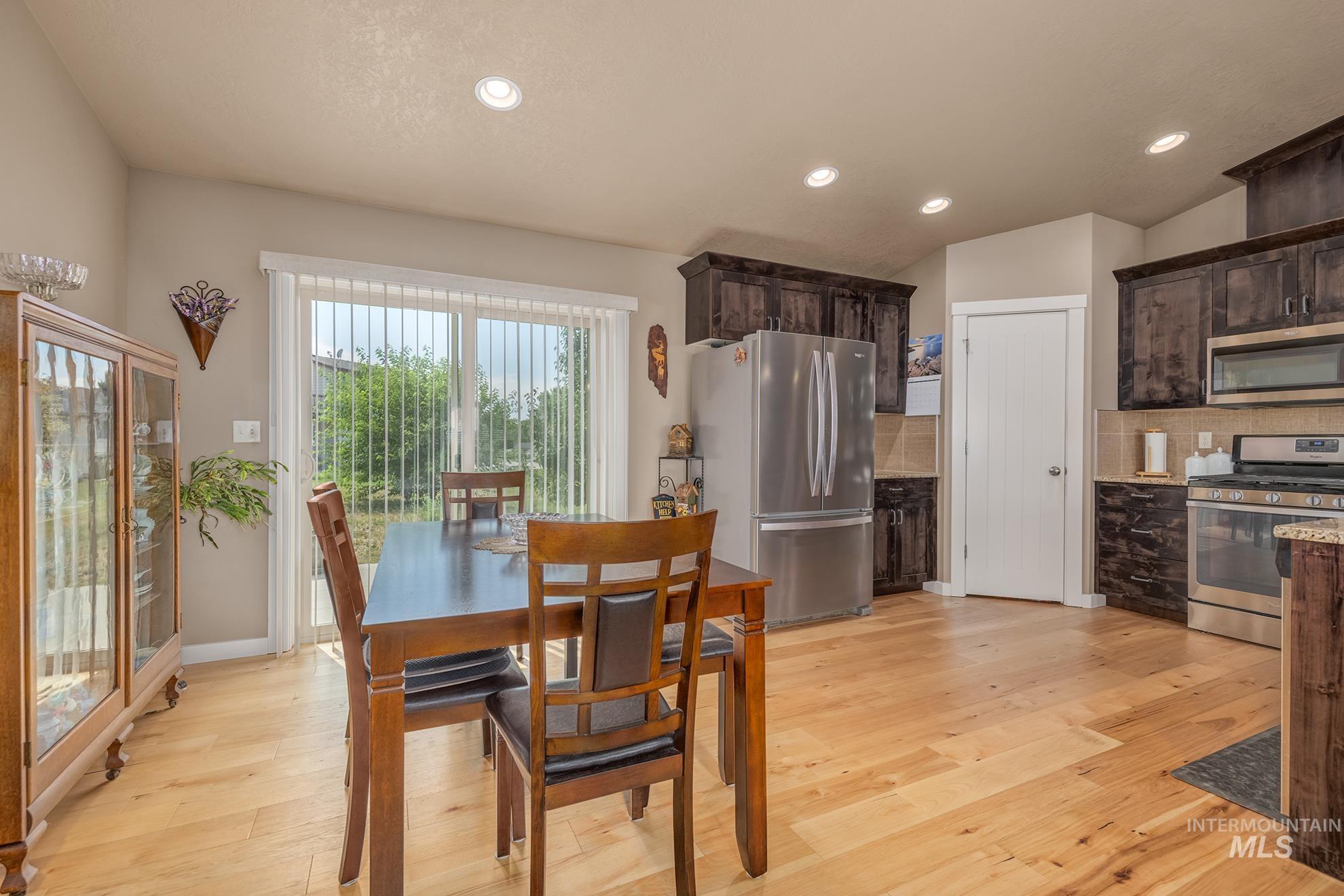 2310 Vista Ave, Payette, Idaho 83661, 3 Bedrooms, 2 Bathrooms, Residential For Sale, Price $375,000,MLS 98992934