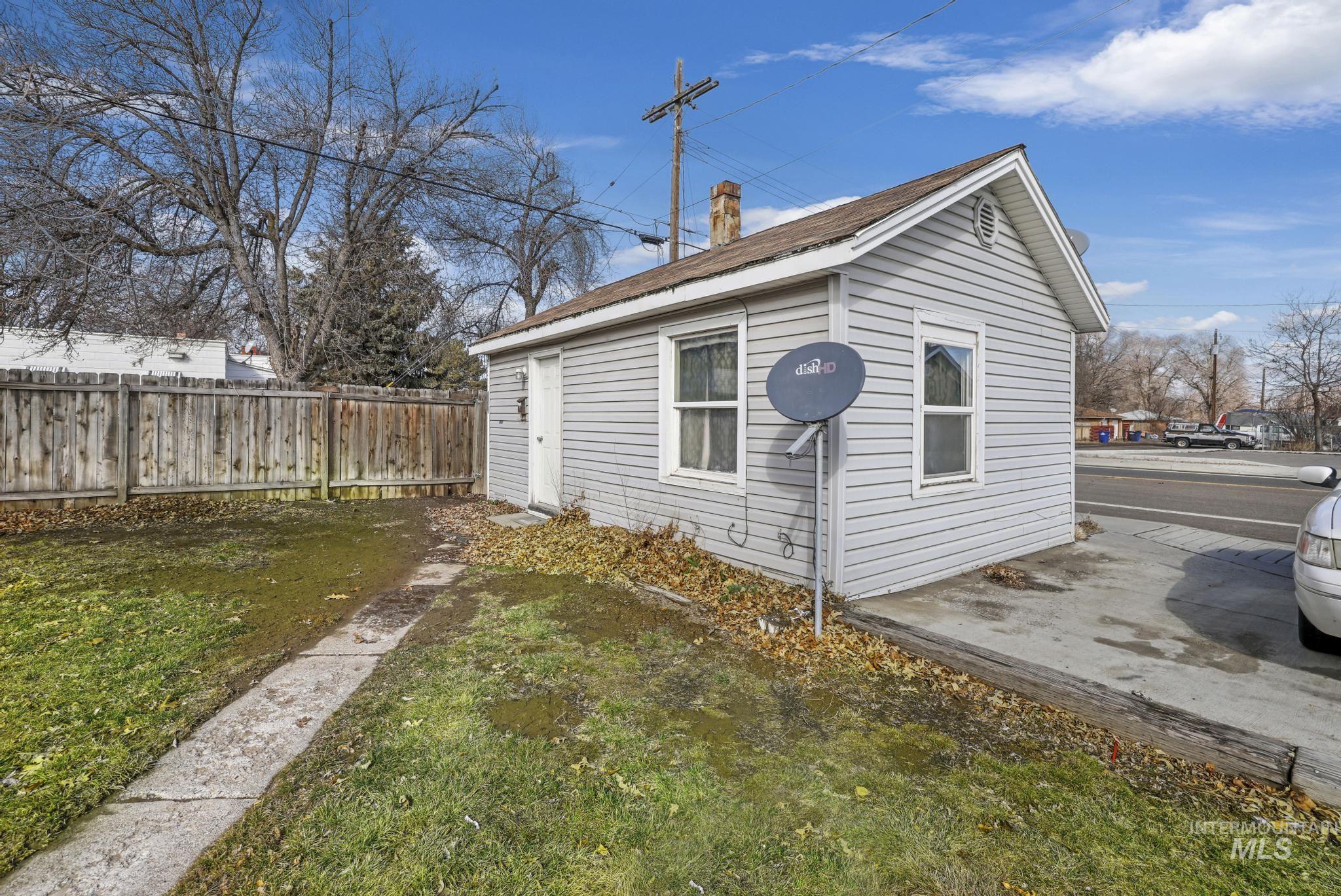 125 Shoup Ave W, Twin Falls, Idaho 83301, 7 Bedrooms, 4.5 Bathrooms, Residential For Sale, Price $500,000, 98992939