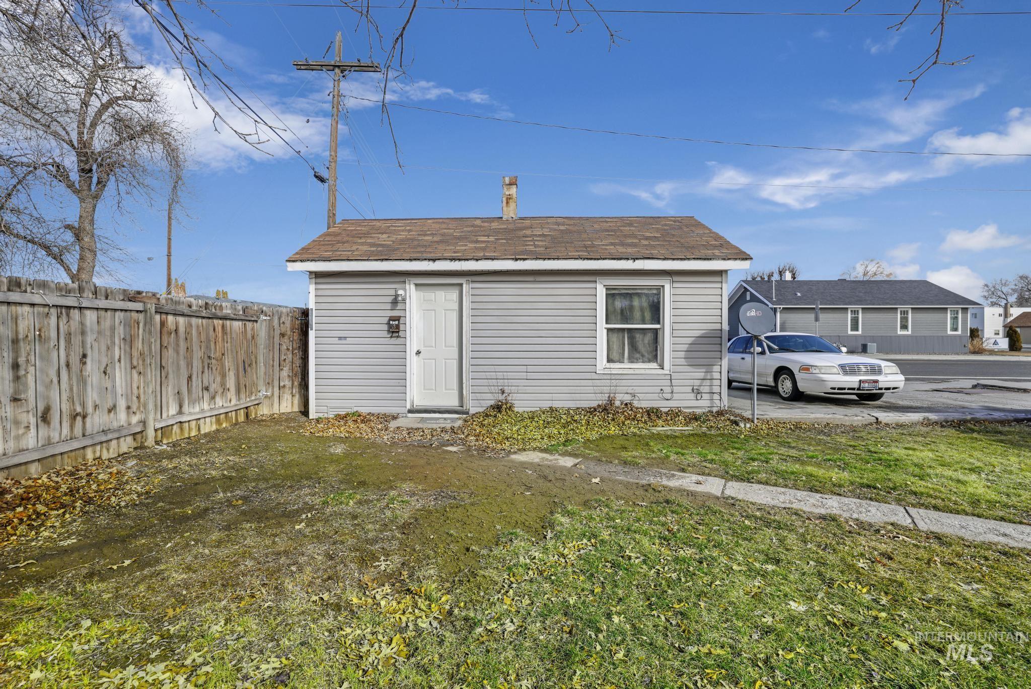 125 Shoup Ave W, Twin Falls, Idaho 83301, 7 Bedrooms, 4.5 Bathrooms, Residential For Sale, Price $500,000, 98992939