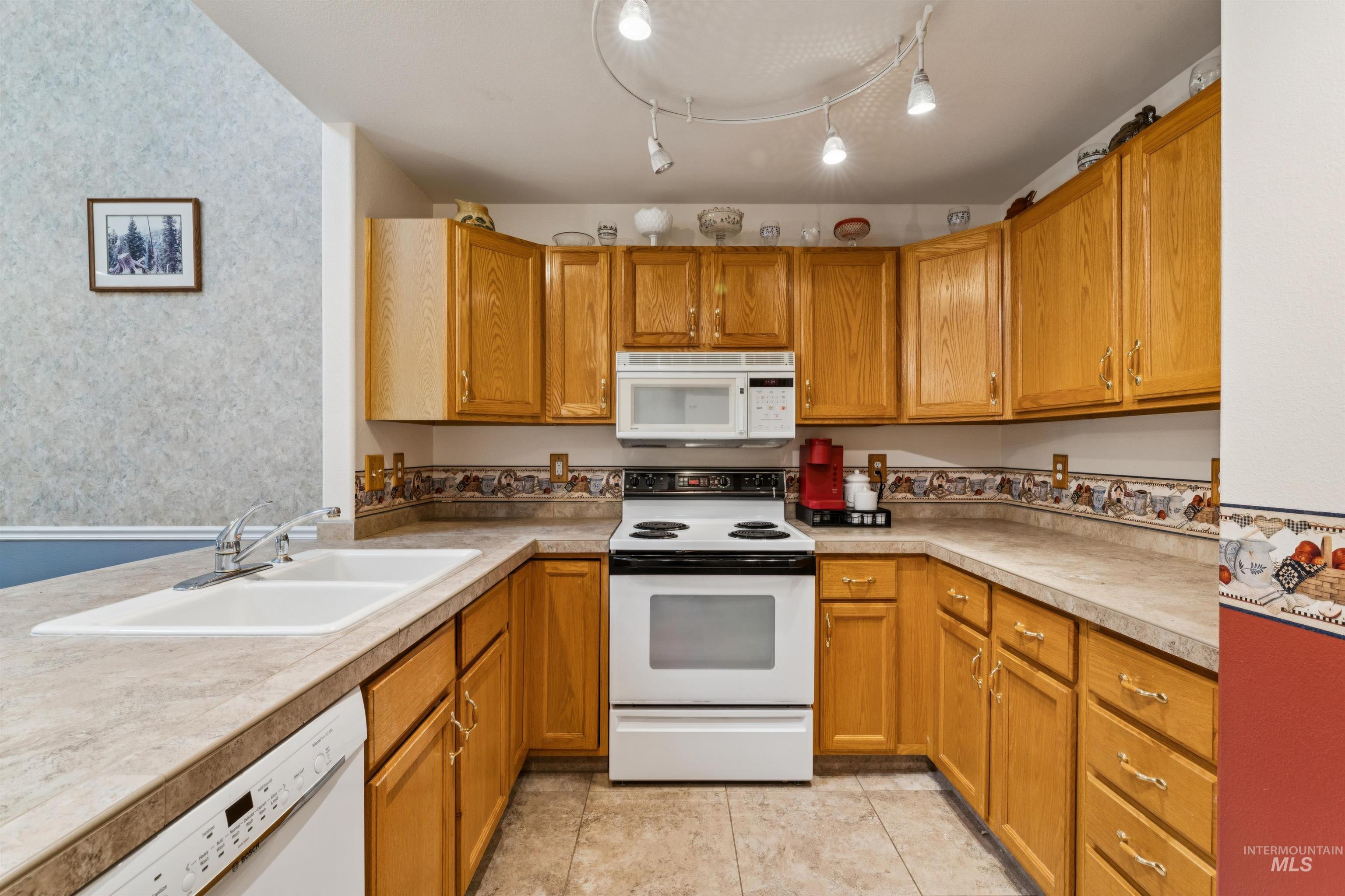 3079 N Ash Park Lane, Boise, Idaho 83704, 3 Bedrooms, 2 Bathrooms, Residential For Sale, Price $369,900, 98992945
