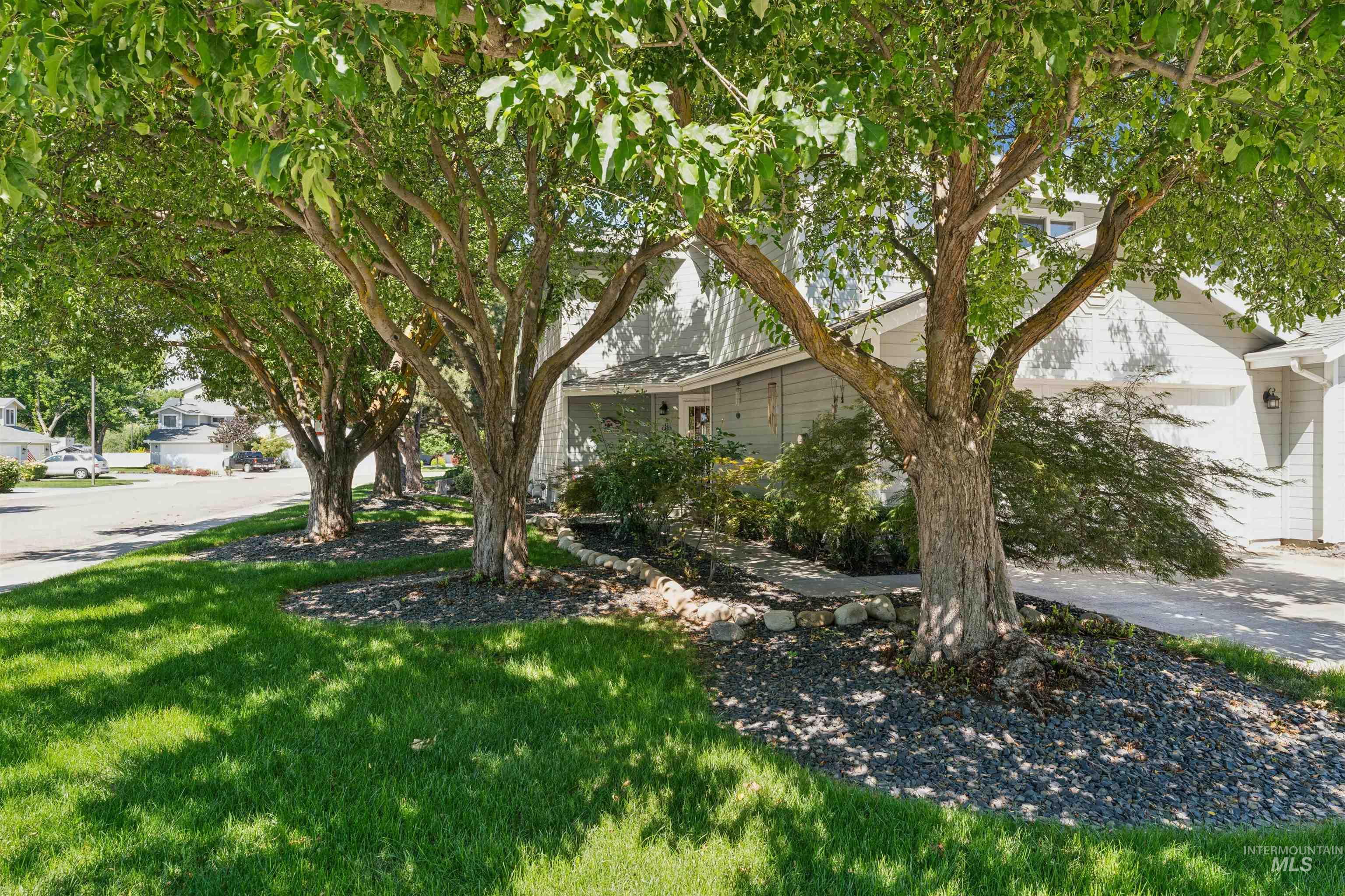 3079 N Ash Park Lane, Boise, Idaho 83704, 3 Bedrooms, 2 Bathrooms, Residential For Sale, Price $369,900, 98992945