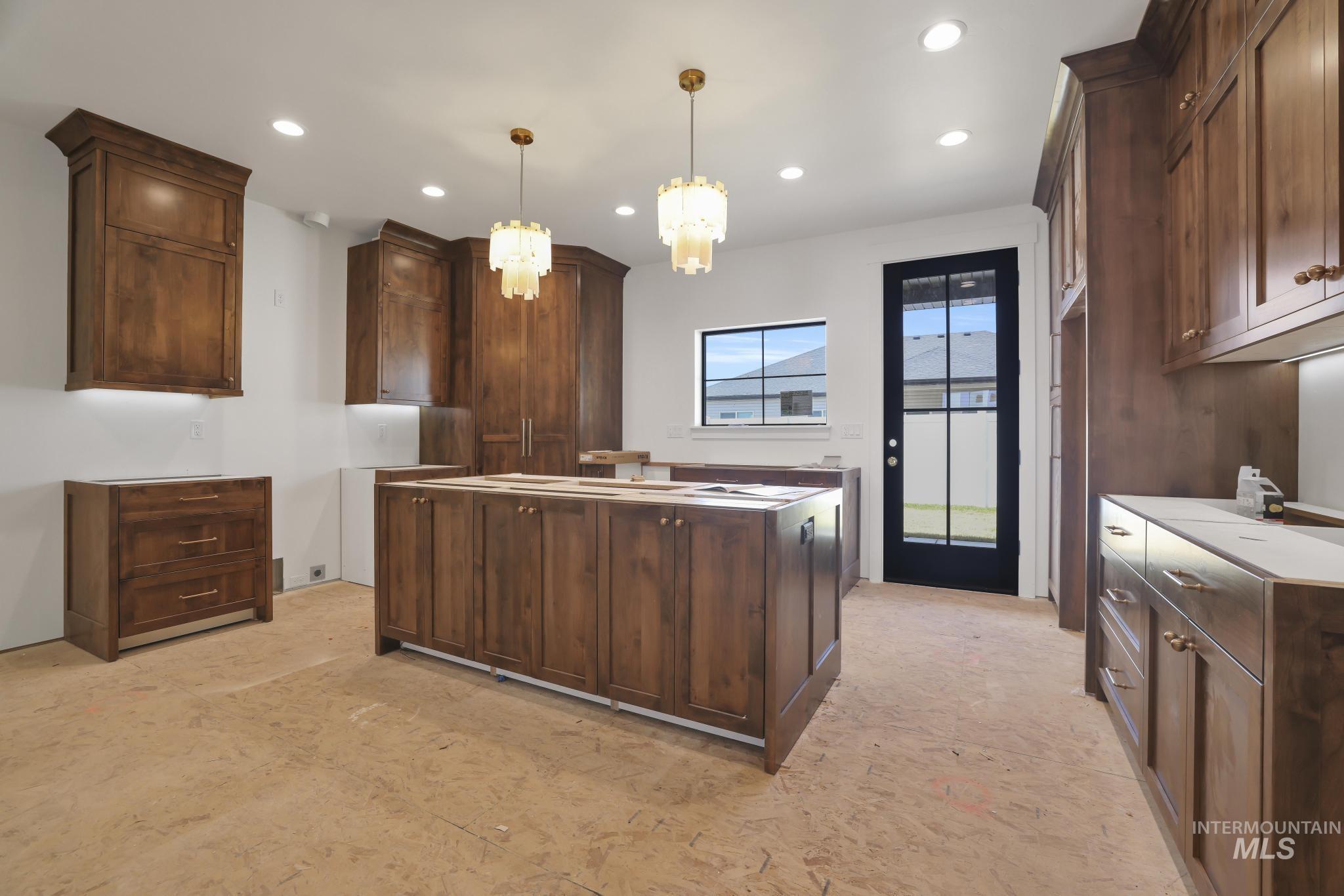 979 Siphon St, Twin Falls, Idaho 83301-7778, 4 Bedrooms, 2.5 Bathrooms, Residential For Sale, Price $579,999,MLS 98992947