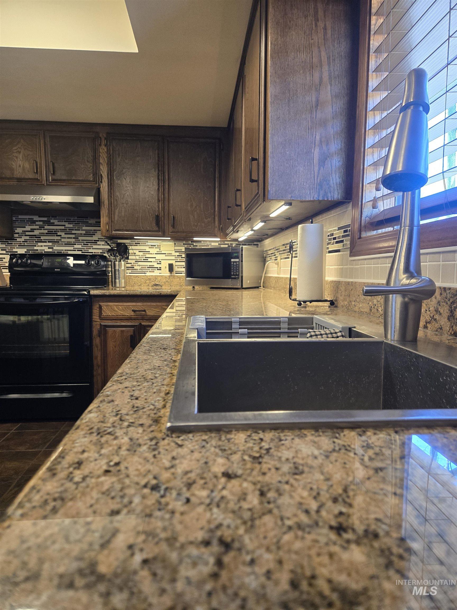 288 Shasta Circle, Orofino, Idaho 83544, 5 Bedrooms, 2 Bathrooms, Residential For Sale, Price $475,000, 98992948