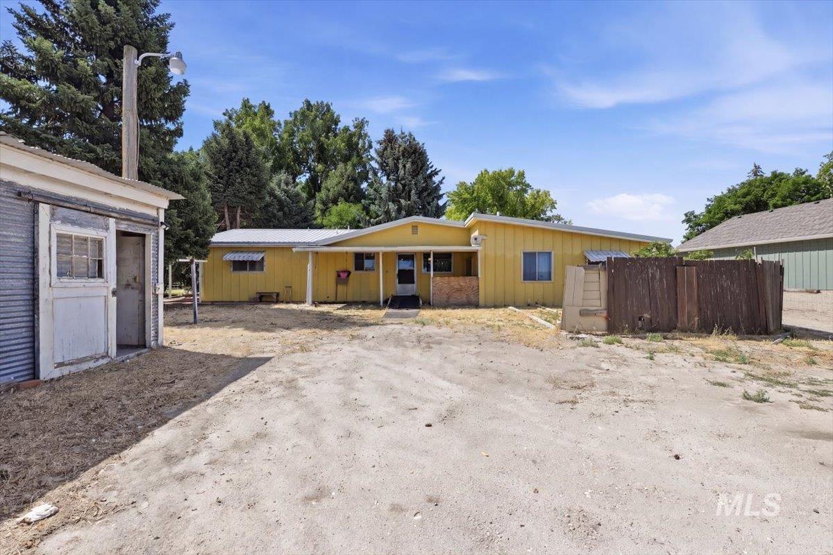 16622 Logan St, Caldwell, Idaho 83607, 3 Bedrooms, 2 Bathrooms, Residential For Sale, Price $485,000, 98992949