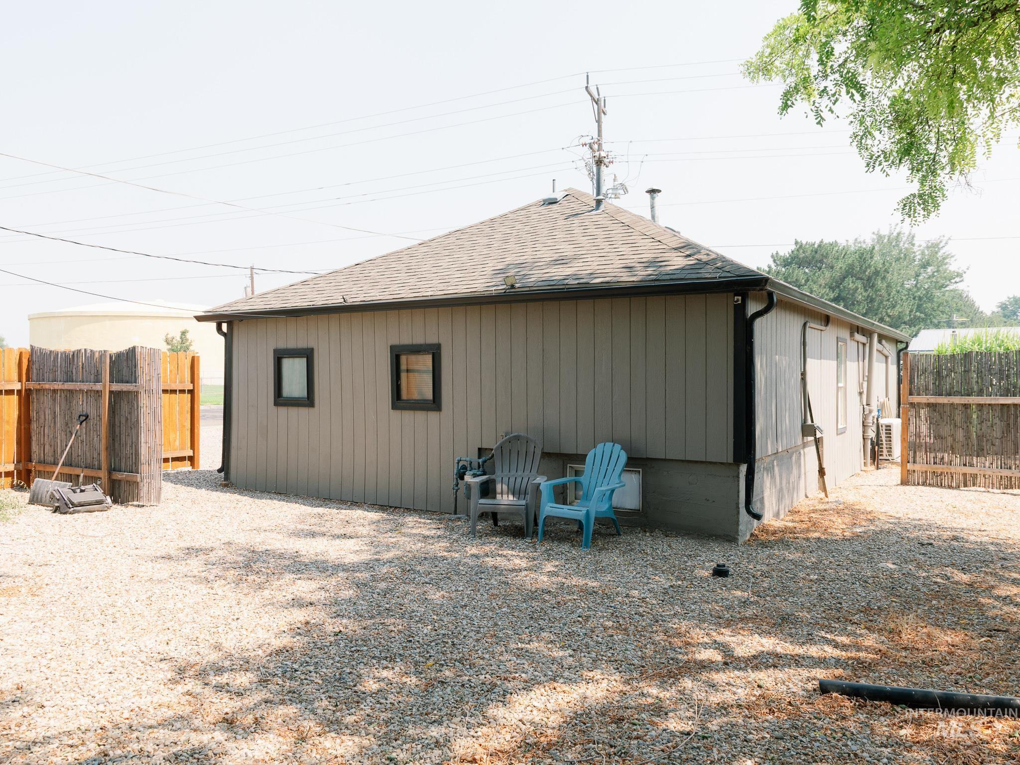 615 SE 6th St, Ontario, Oregon 97914, 3 Bedrooms, 1 Bathroom, Residential For Sale, Price $239,900, 98992954