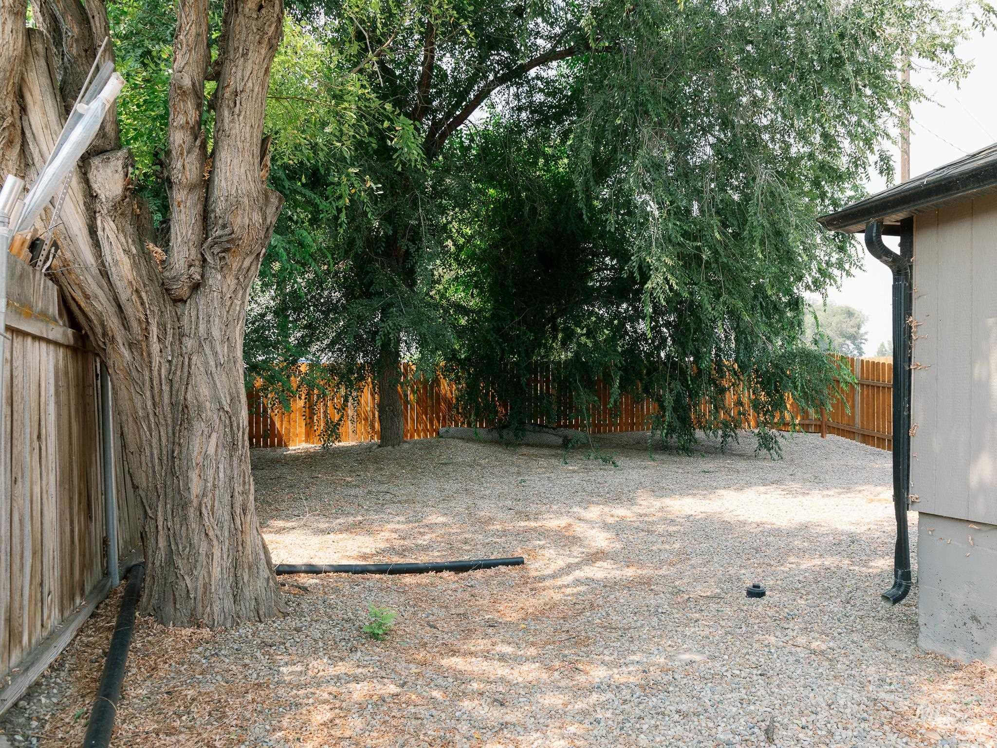 615 SE 6th St, Ontario, Oregon 97914, 3 Bedrooms, 1 Bathroom, Residential For Sale, Price $239,900, 98992954
