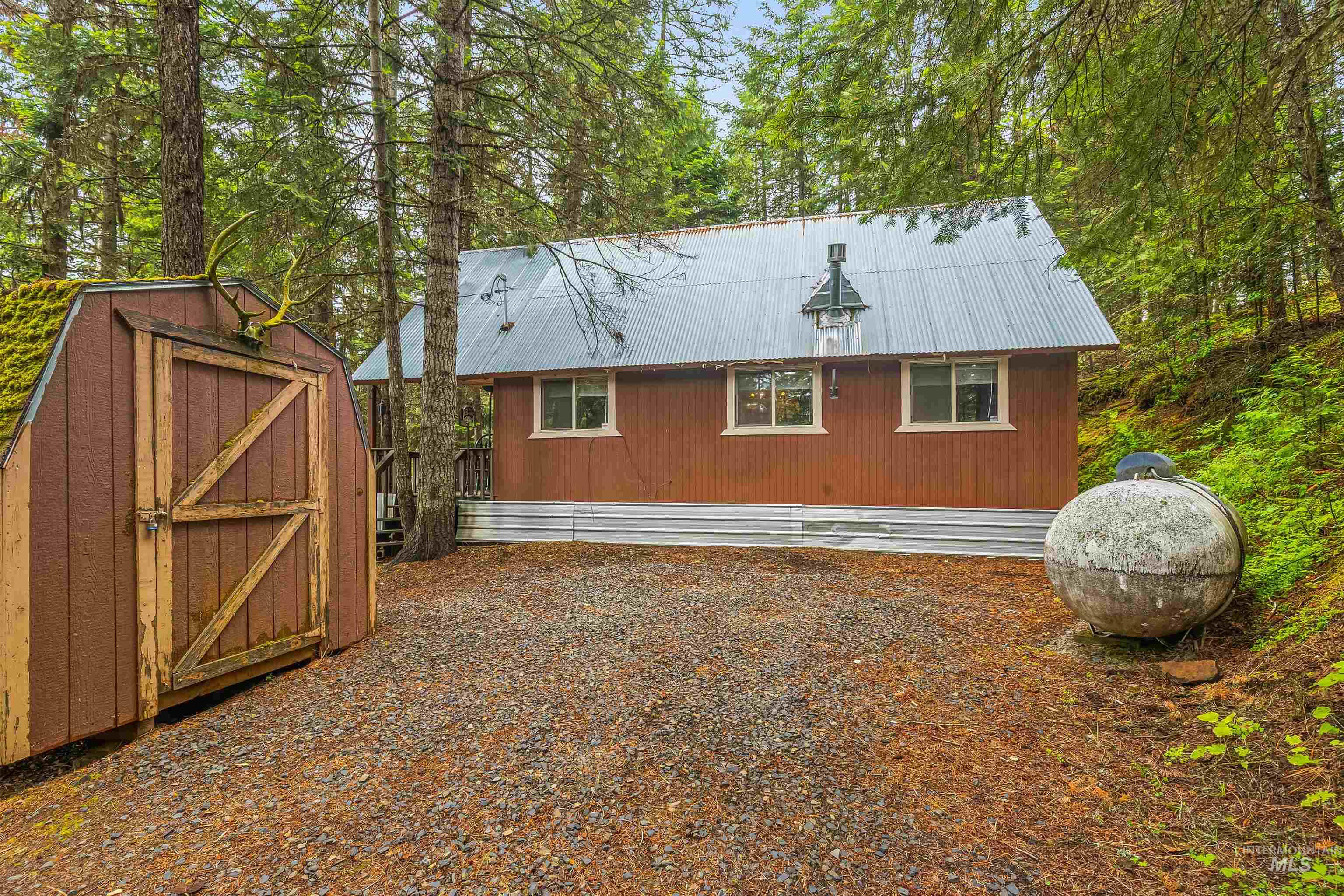 43158 Mountain Drive, Winchester, Idaho 83555, 1 Bedroom, 1 Bathroom, Residential For Sale, Price $350,000,MLS 98992959