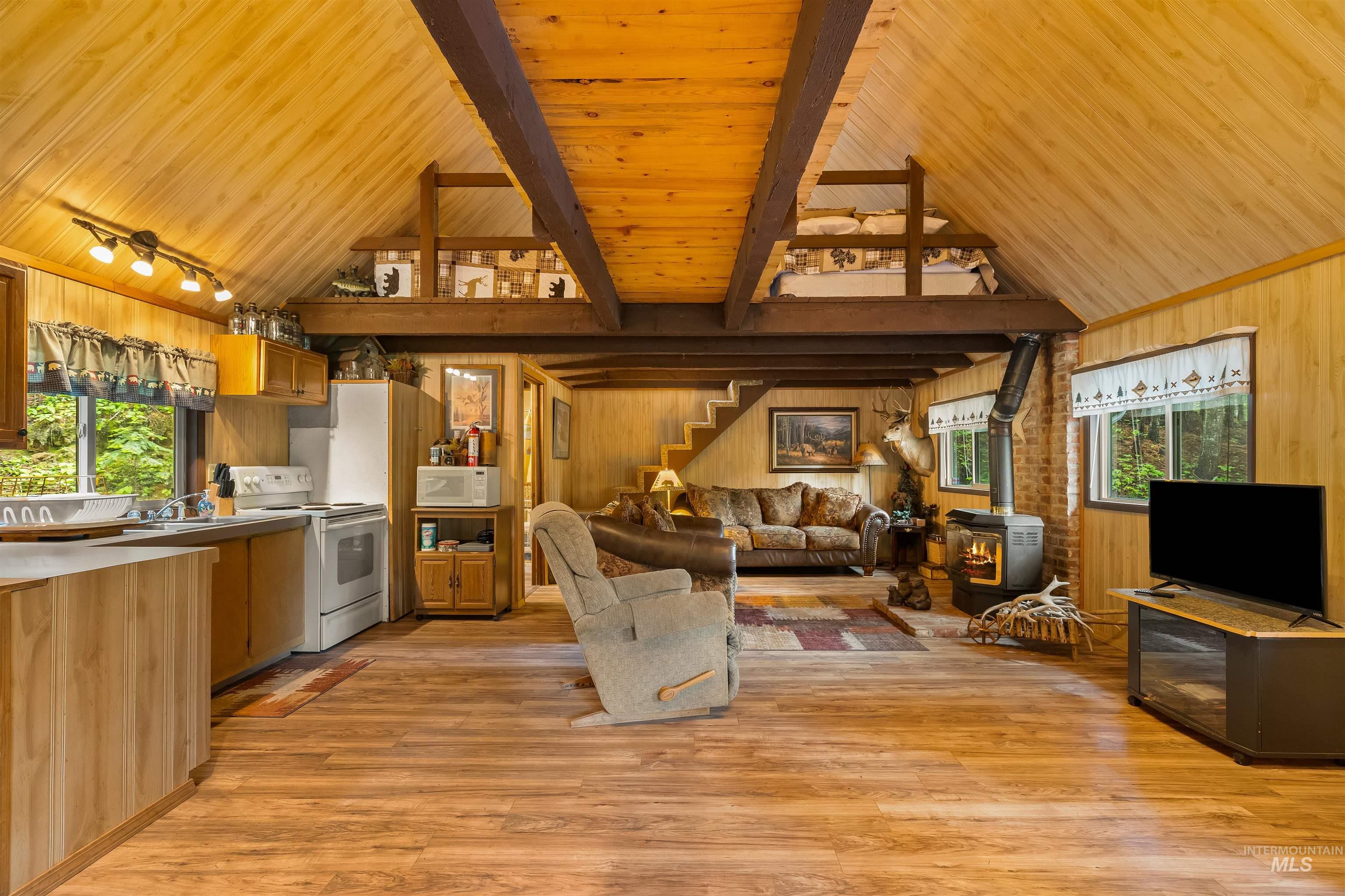 43158 Mountain Drive, Winchester, Idaho 83555, 1 Bedroom, 1 Bathroom, Residential For Sale, Price $350,000,MLS 98992959