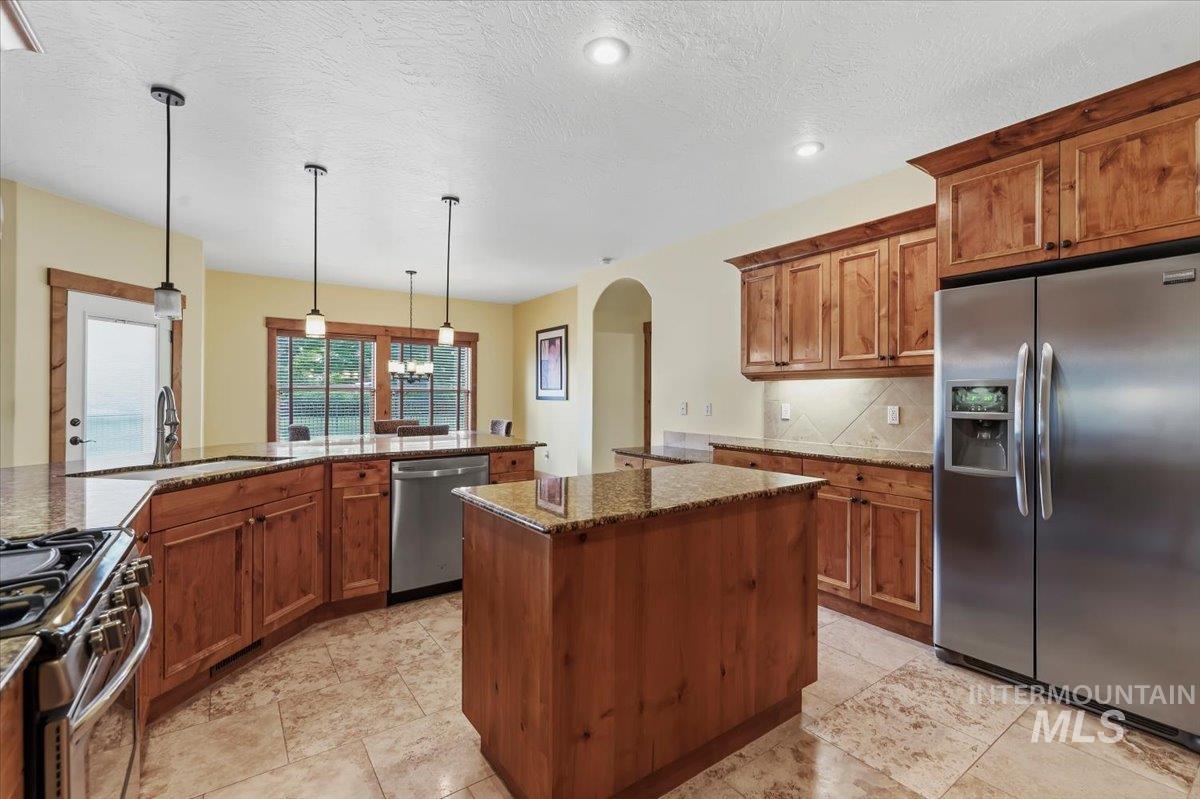 5780 N Bergman Ave, Meridian, Idaho 83646-3895, 3 Bedrooms, 3 Bathrooms, Residential For Sale, Price $767,000,MLS 98992960