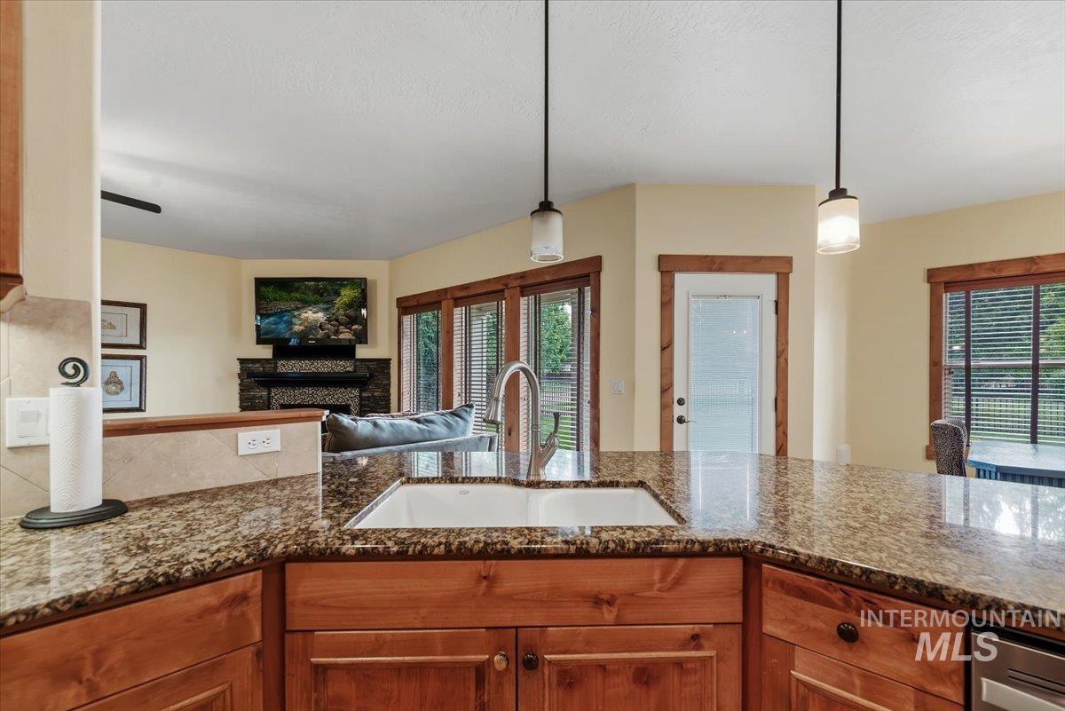 5780 N Bergman Ave, Meridian, Idaho 83646-3895, 3 Bedrooms, 3 Bathrooms, Residential For Sale, Price $767,000,MLS 98992960
