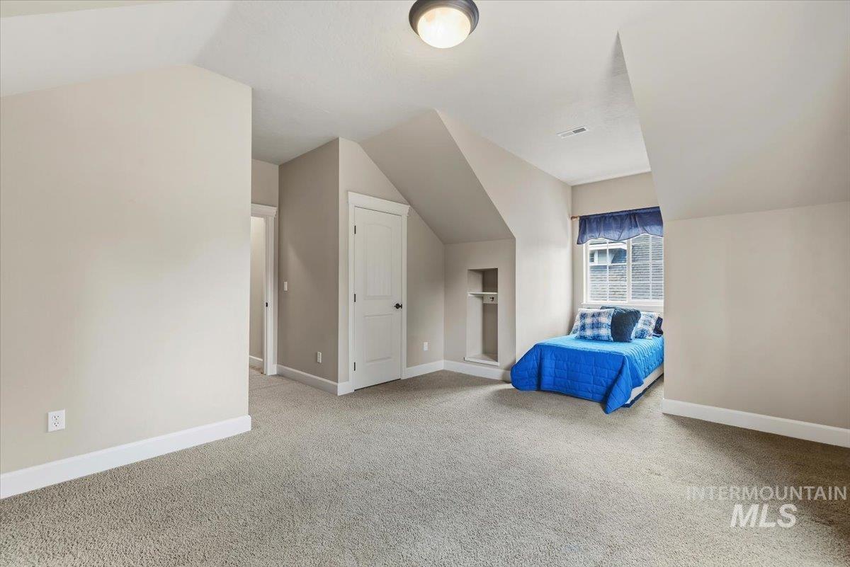 5780 N Bergman Ave, Meridian, Idaho 83646-3895, 3 Bedrooms, 3 Bathrooms, Residential For Sale, Price $767,000,MLS 98992960