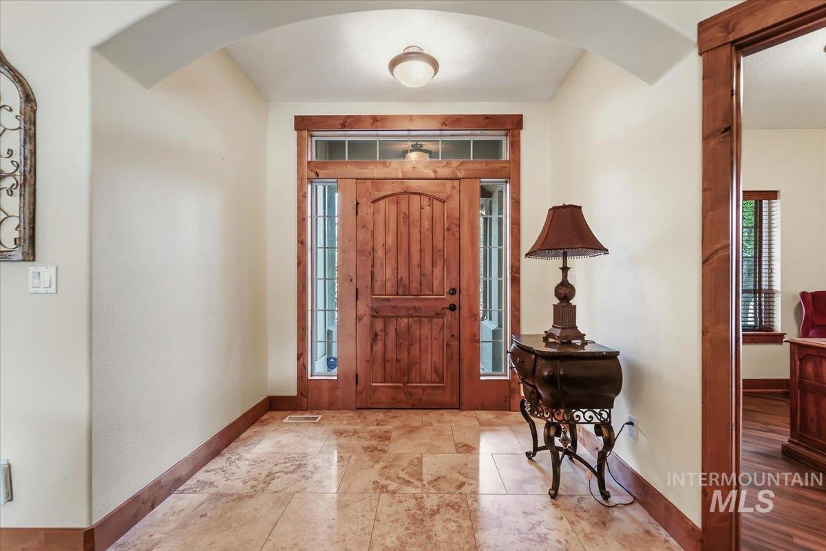 5780 N Bergman Ave, Meridian, Idaho 83646-3895, 3 Bedrooms, 3 Bathrooms, Residential For Sale, Price $767,000,MLS 98992960