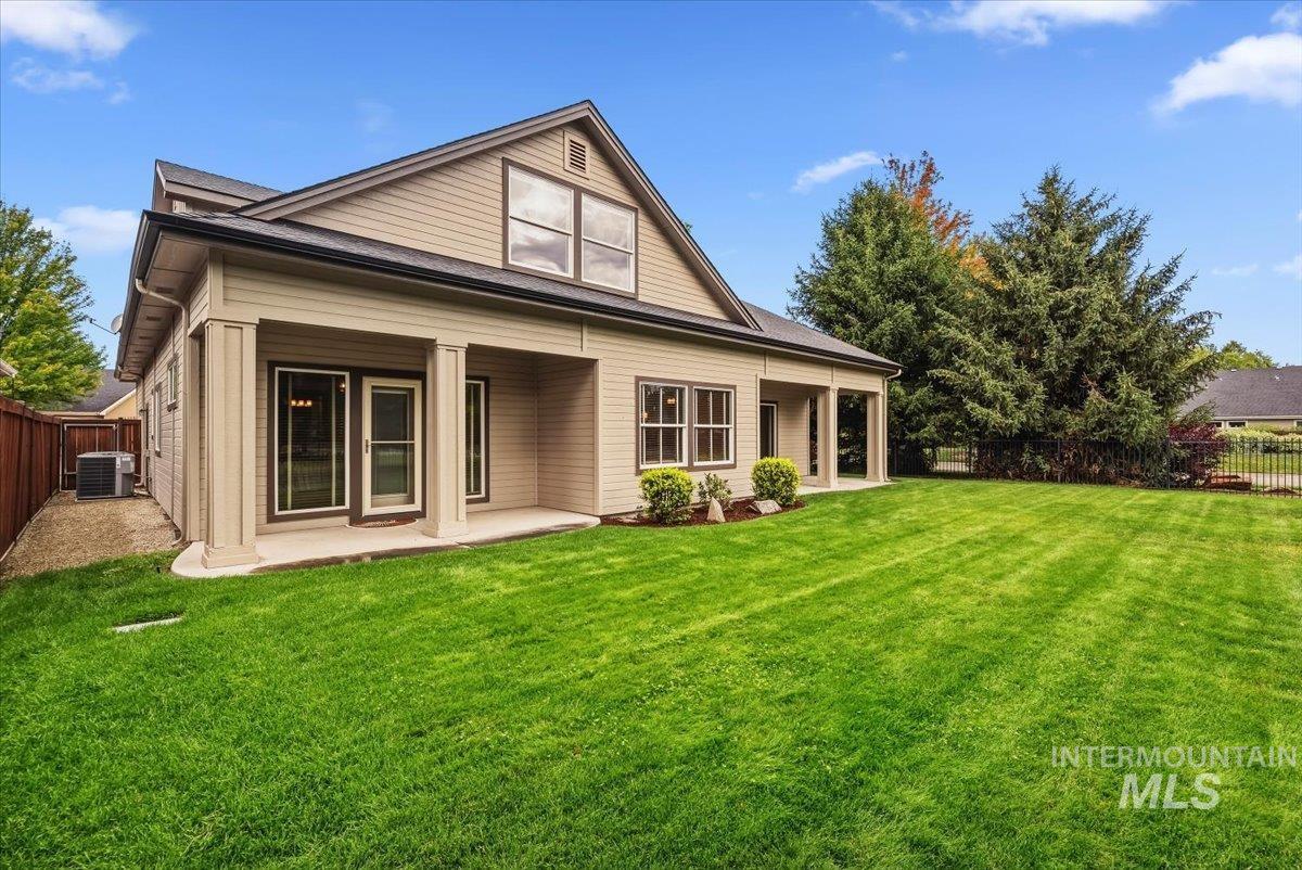 5780 N Bergman Ave, Meridian, Idaho 83646-3895, 3 Bedrooms, 3 Bathrooms, Residential For Sale, Price $767,000,MLS 98992960