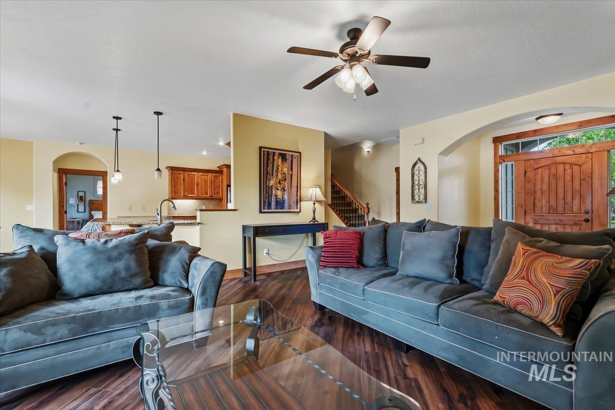 5780 N Bergman Ave, Meridian, Idaho 83646-3895, 3 Bedrooms, 3 Bathrooms, Residential For Sale, Price $767,000,MLS 98992960