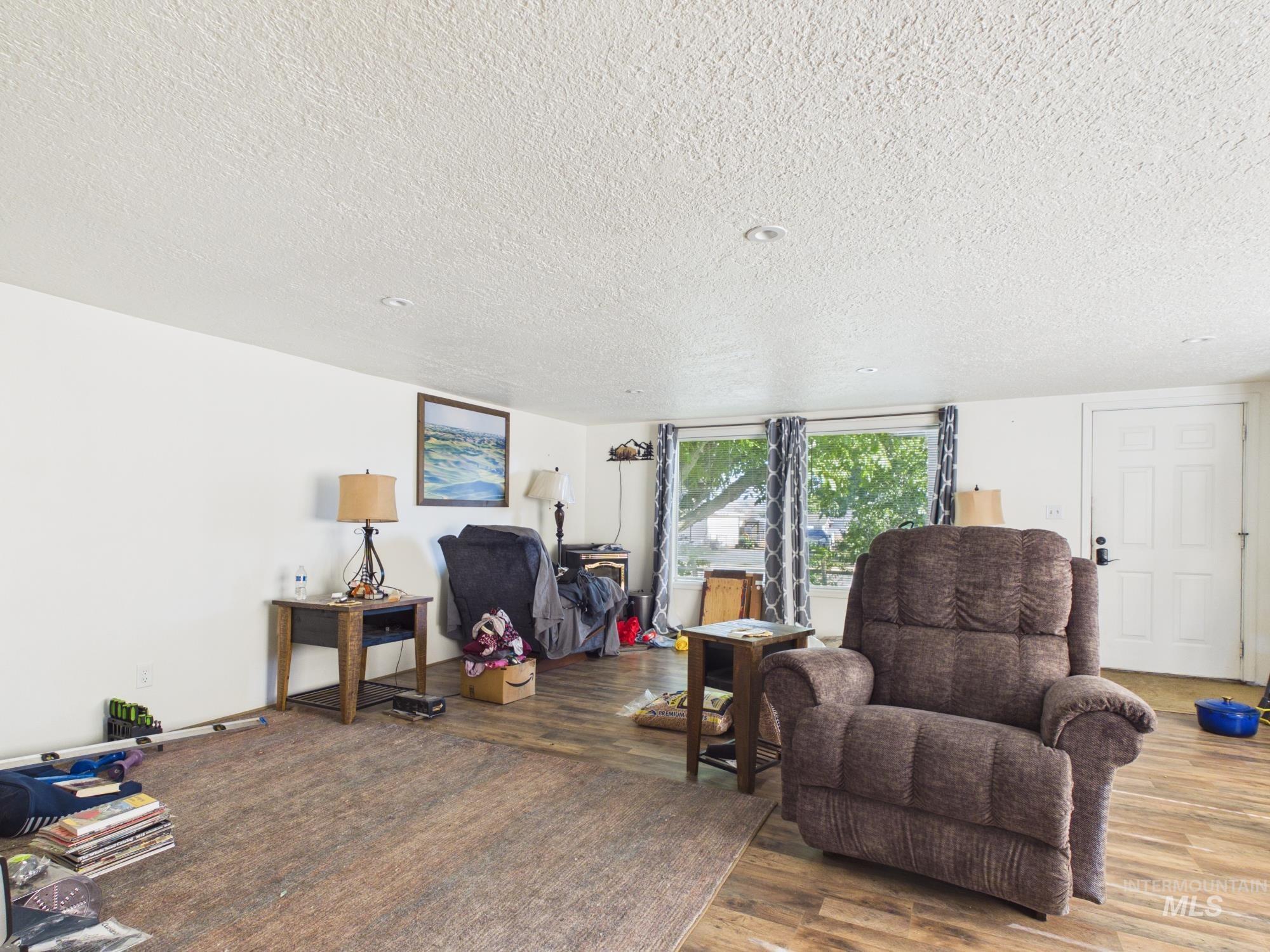 2014 2nd Avenue, Clarkston, Washington 99403, 3 Bedrooms, 2 Bathrooms, Residential For Sale, Price $349,900, 98992961