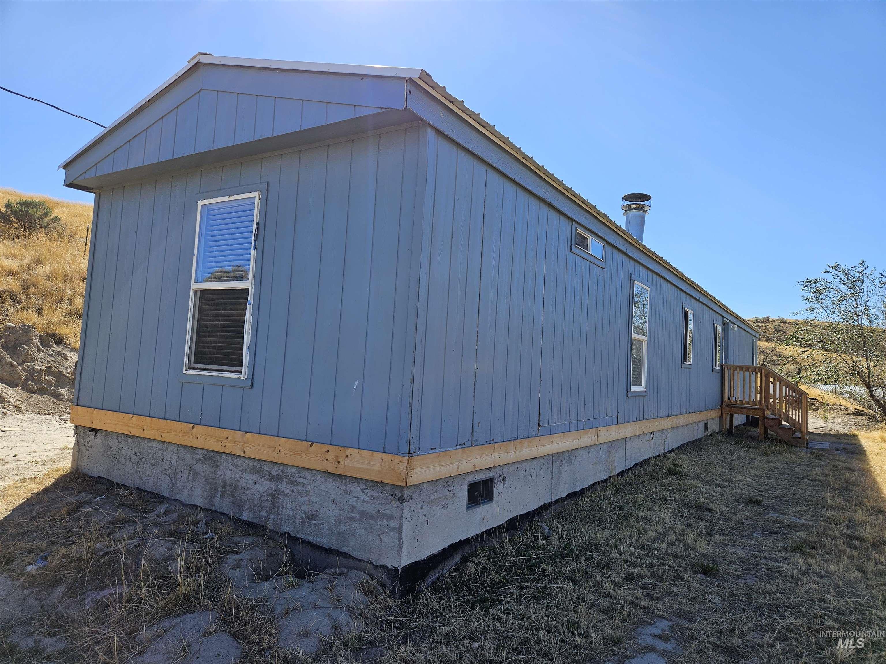 3059 Garden Pl, American Falls, Idaho 83211-5422, 3 Bedrooms, 2 Bathrooms, Residential For Sale, Price $238,888, 98992967