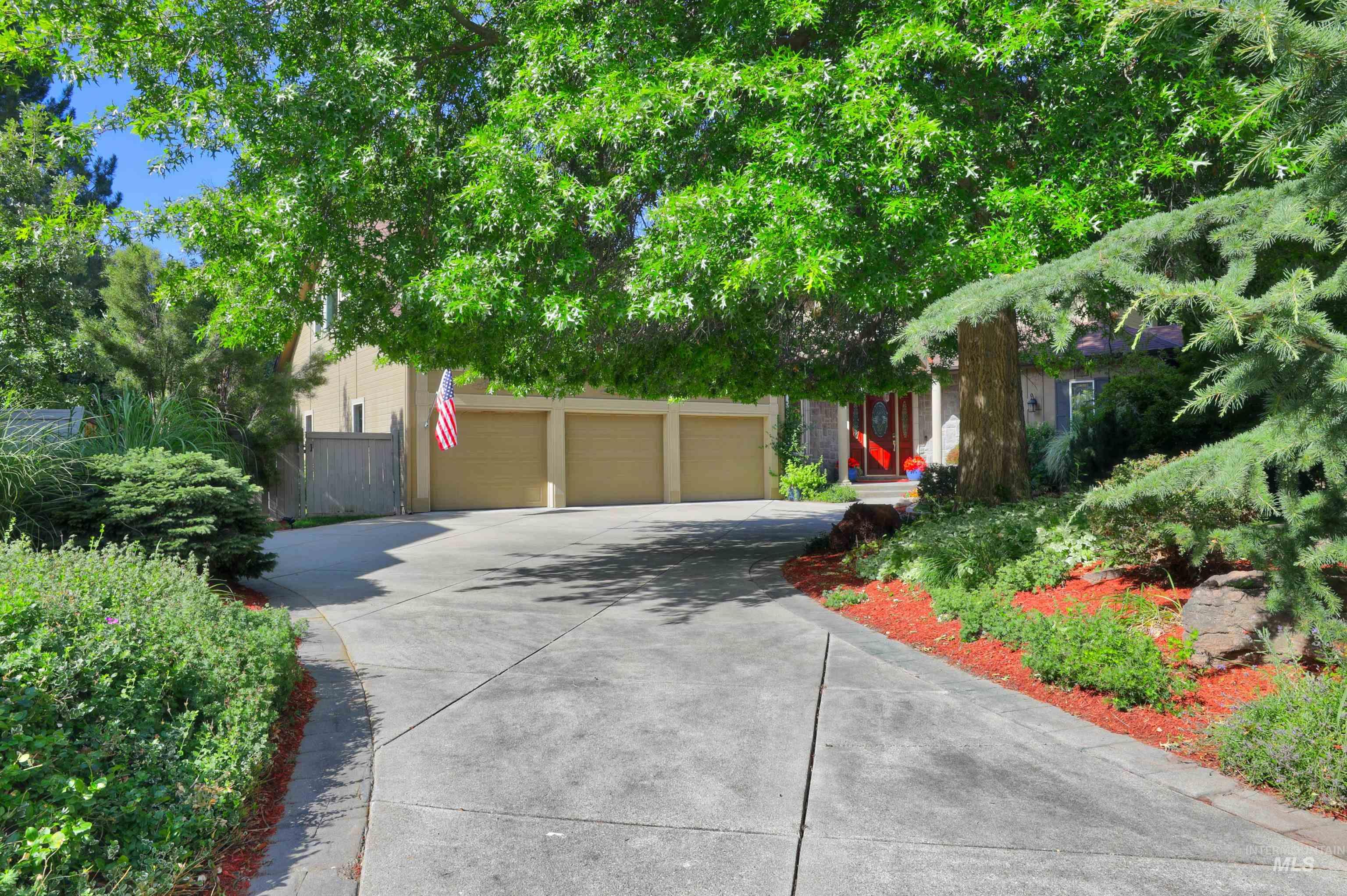 8657 W Creekrun Way, Boise, Idaho 83714, 4 Bedrooms, 3.5 Bathrooms, Residential For Sale, Price $1,175,000, 98992969