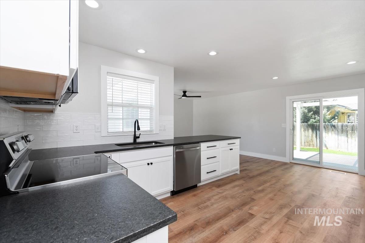 291 S Neskowin Way, Eagle, Idaho 83616, 3 Bedrooms, 2 Bathrooms, Residential For Sale, Price $524,900,MLS 98992970