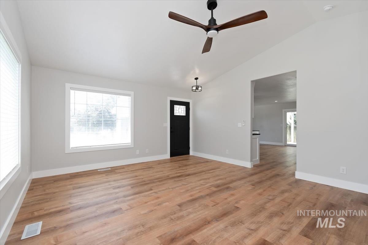 291 S Neskowin Way, Eagle, Idaho 83616, 3 Bedrooms, 2 Bathrooms, Residential For Sale, Price $524,900,MLS 98992970