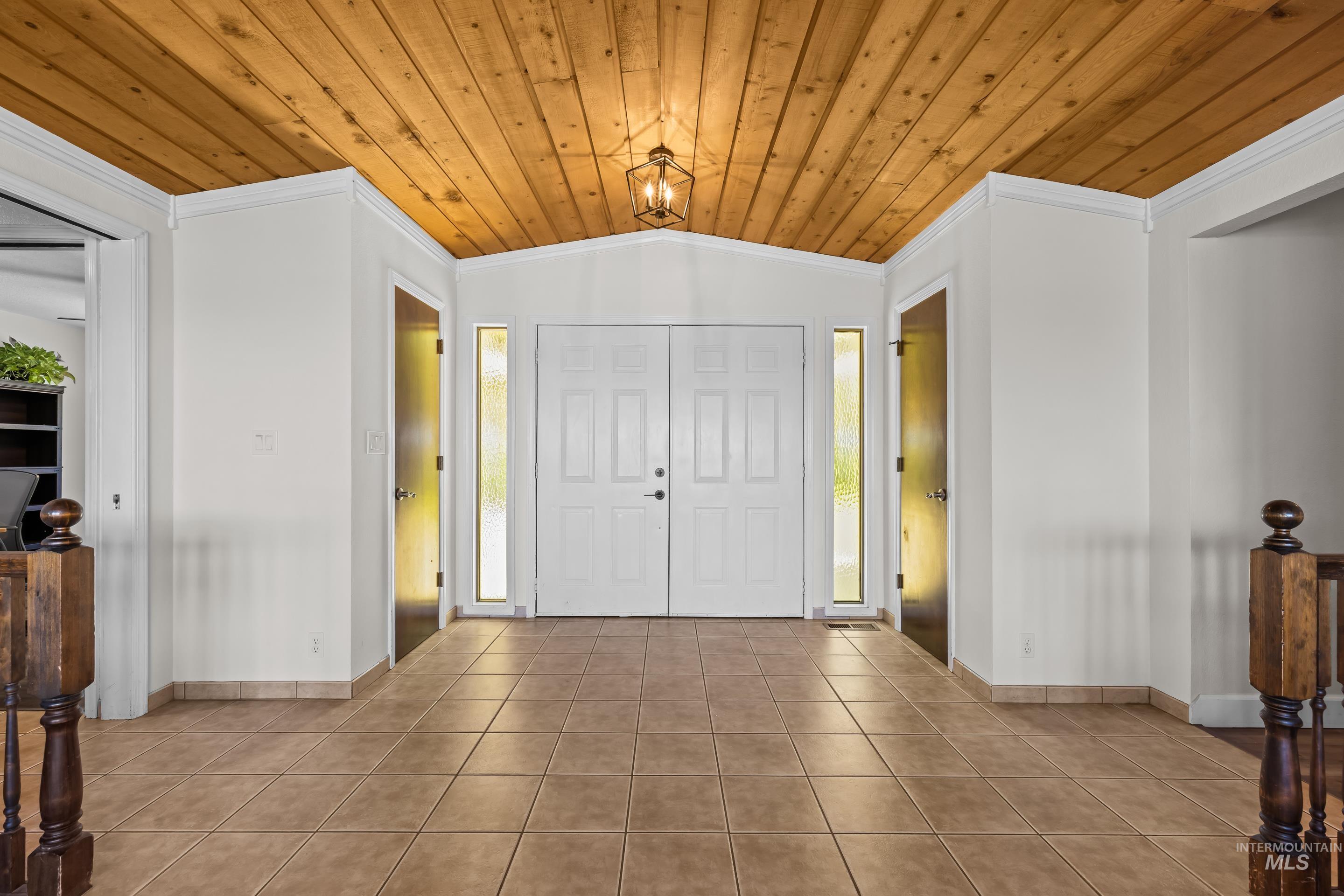 4501 Marvel Lane, Emmett, Idaho 83617-0000, 4 Bedrooms, 2.5 Bathrooms, Residential For Sale, Price $650,000,MLS 98992971